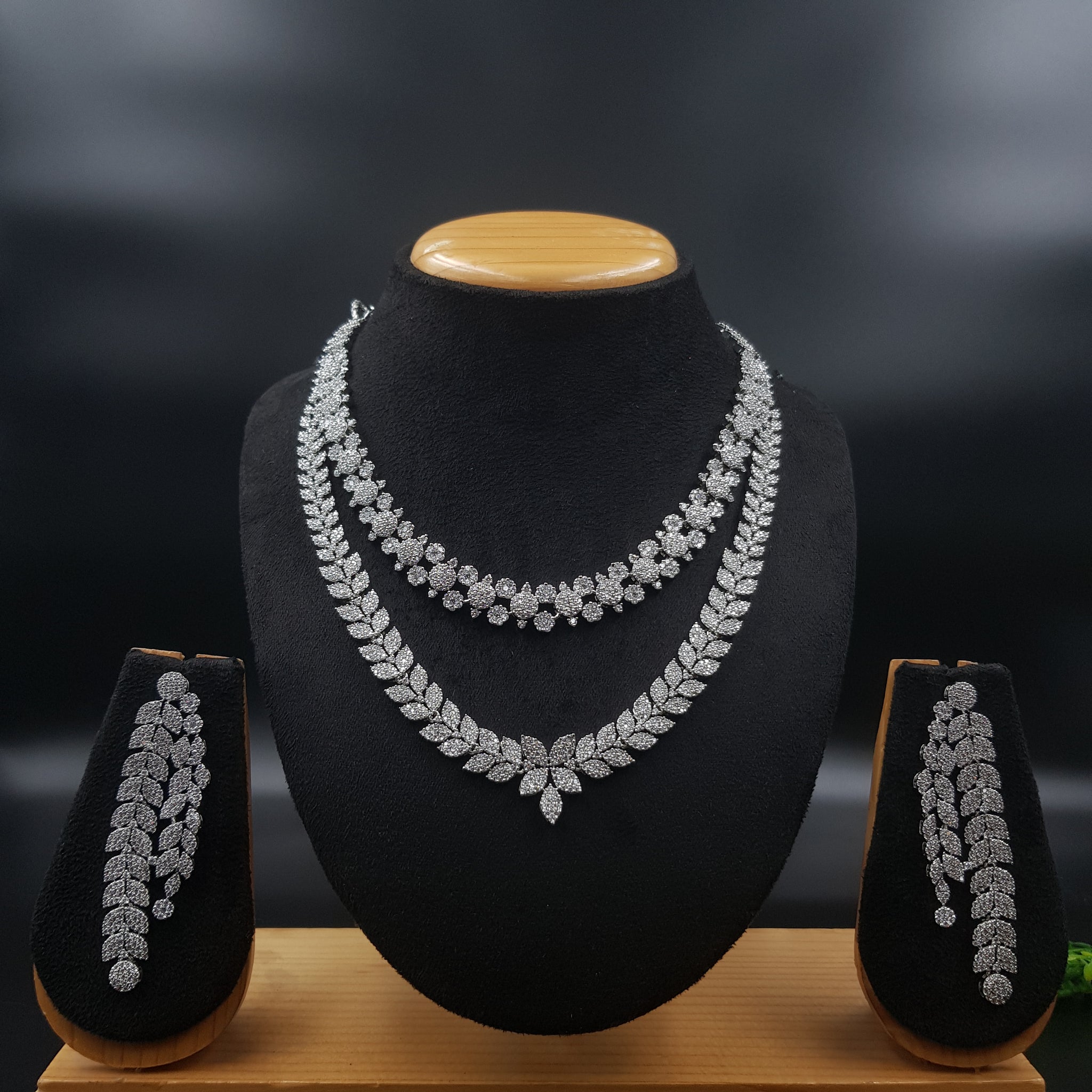 Round Neck Zircon/AD Necklace Set 10787-69