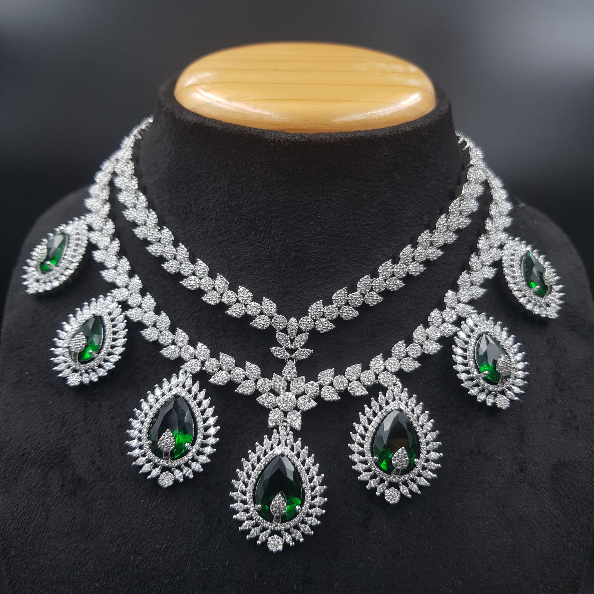 Round Neck Zircon/AD Necklace Set 10564-28