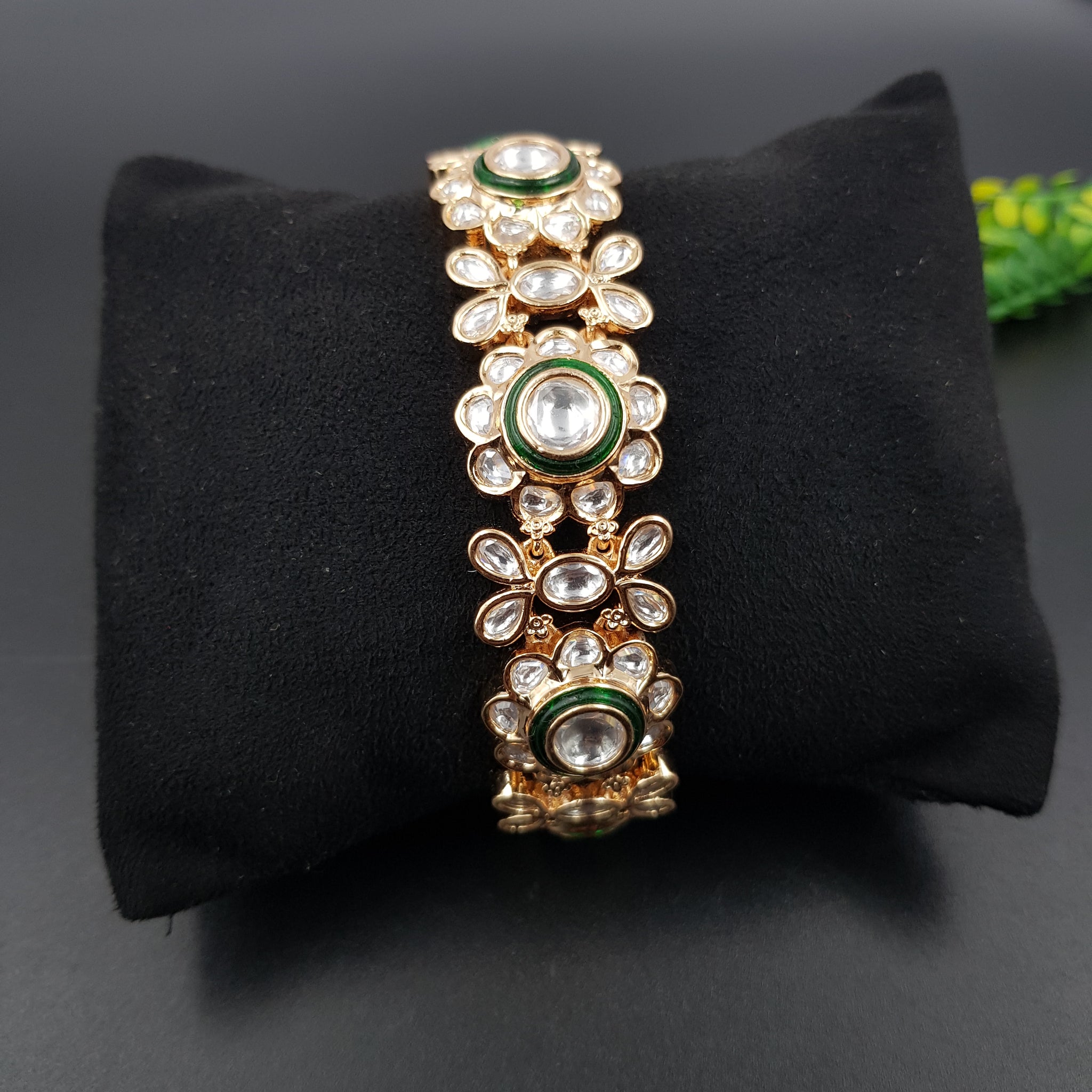 Kundan Bracelet 10656-68