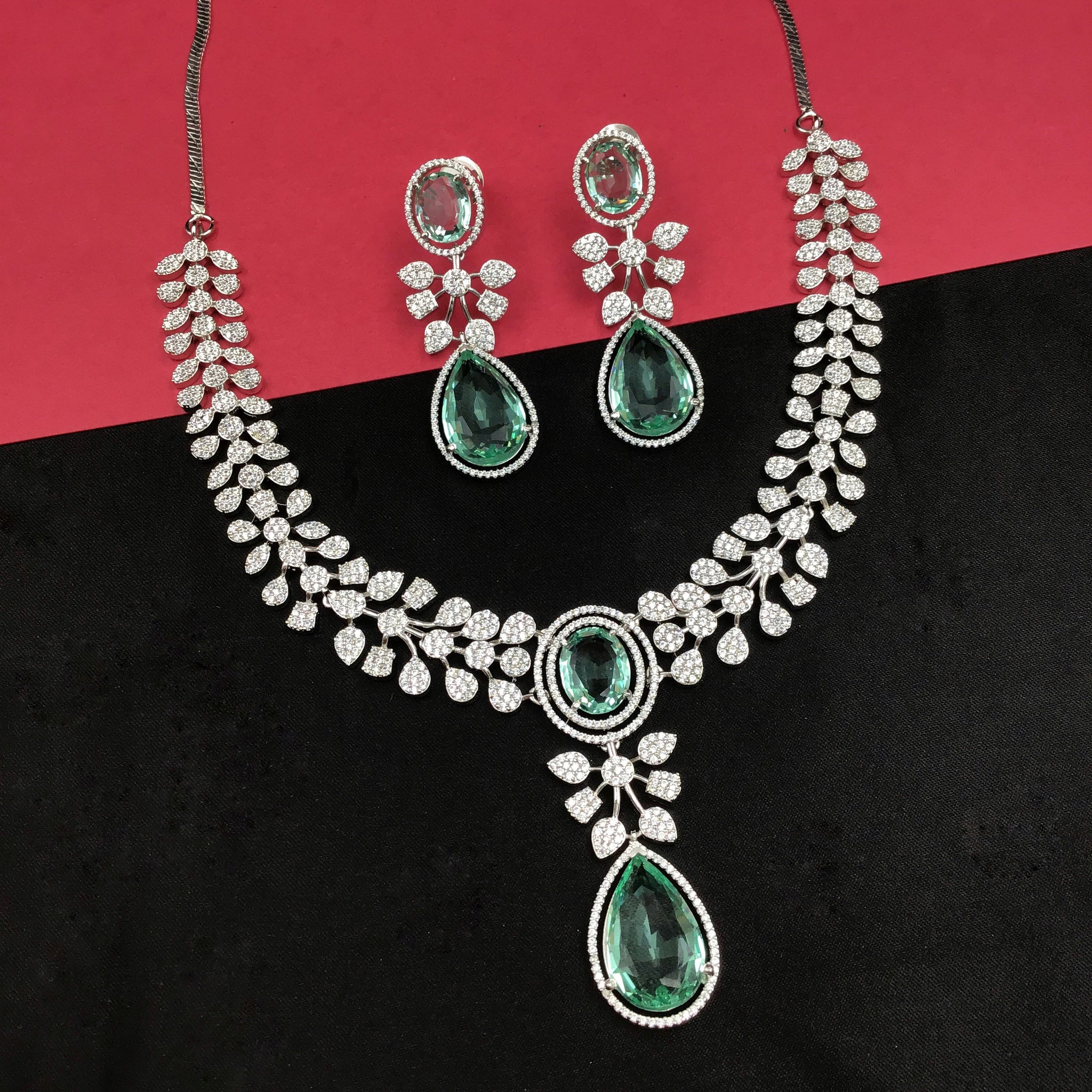 Round Neck Zircon/AD Necklace Set 10809-69