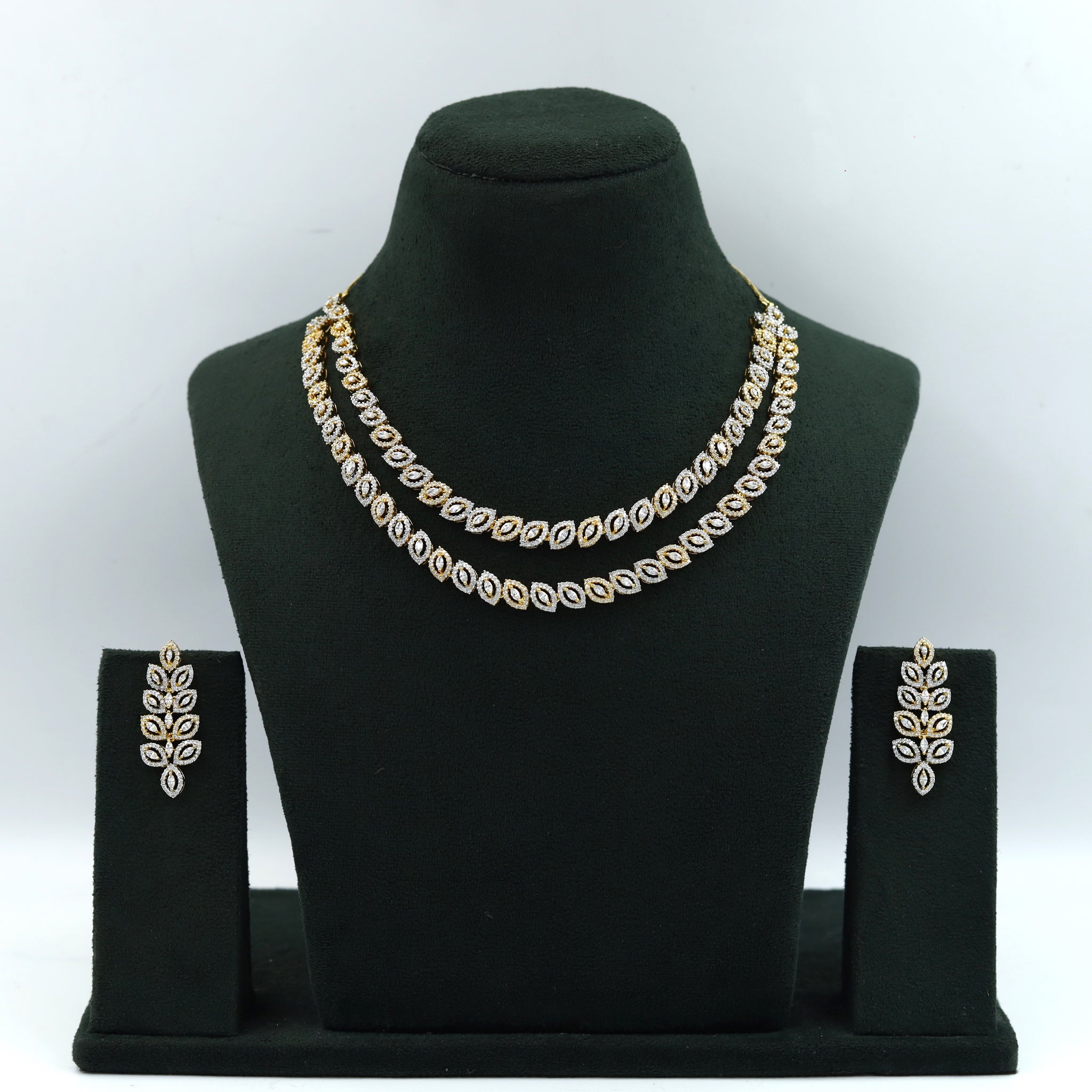 Round Neck Zircon/AD Necklace Set 15333-69