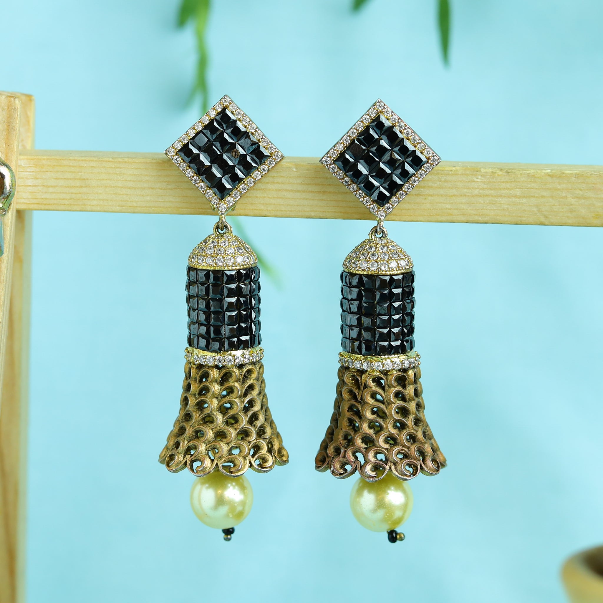 Black Zircon/AD Earring 13688-0759