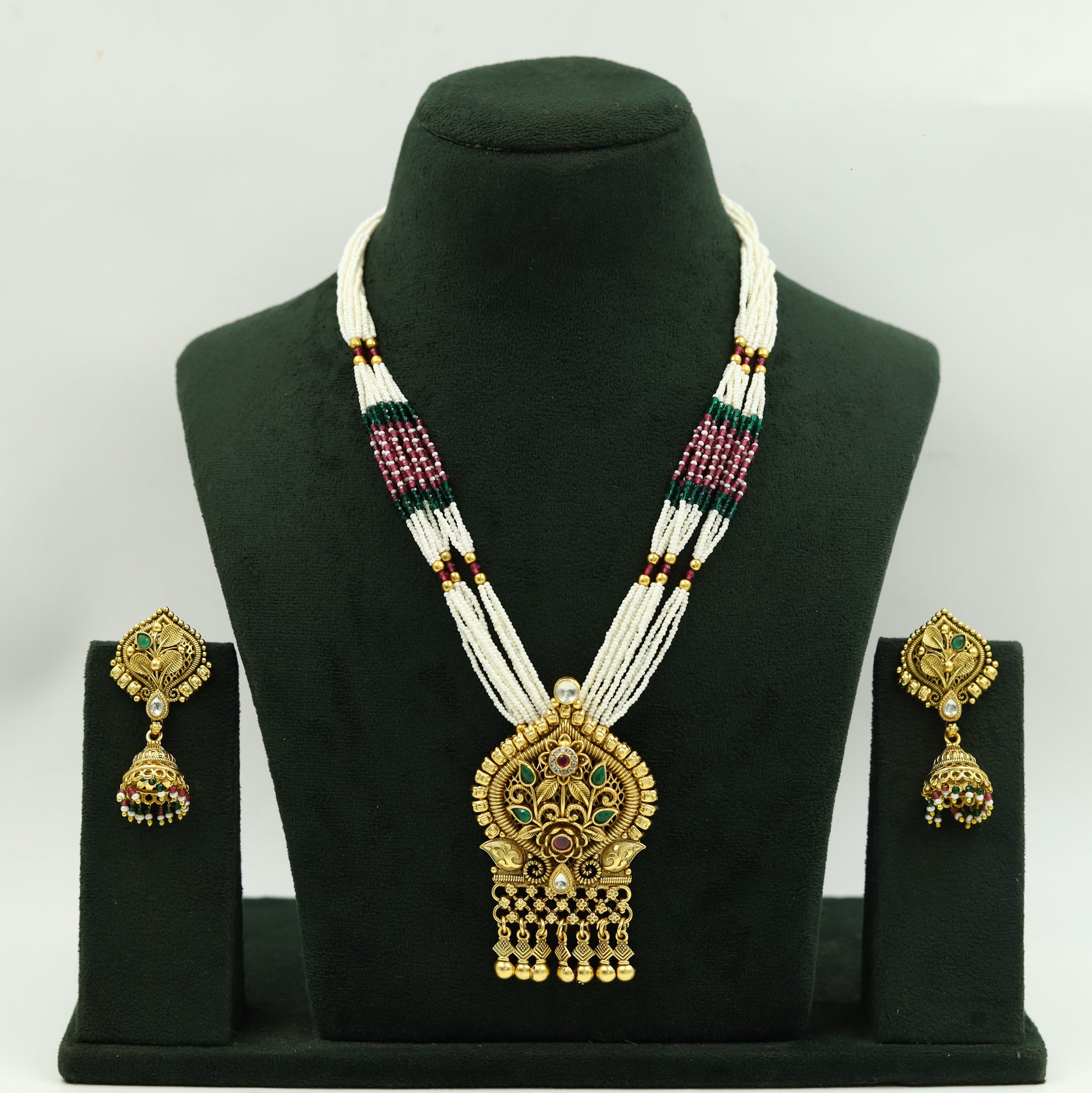 Designer Antique Gold Plated Pendant Set 15520-06