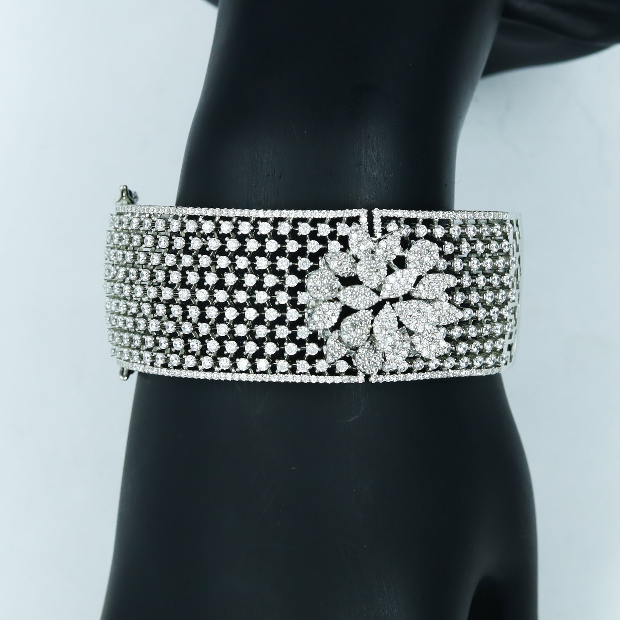 Zircon/AD Bracelet 12015-69