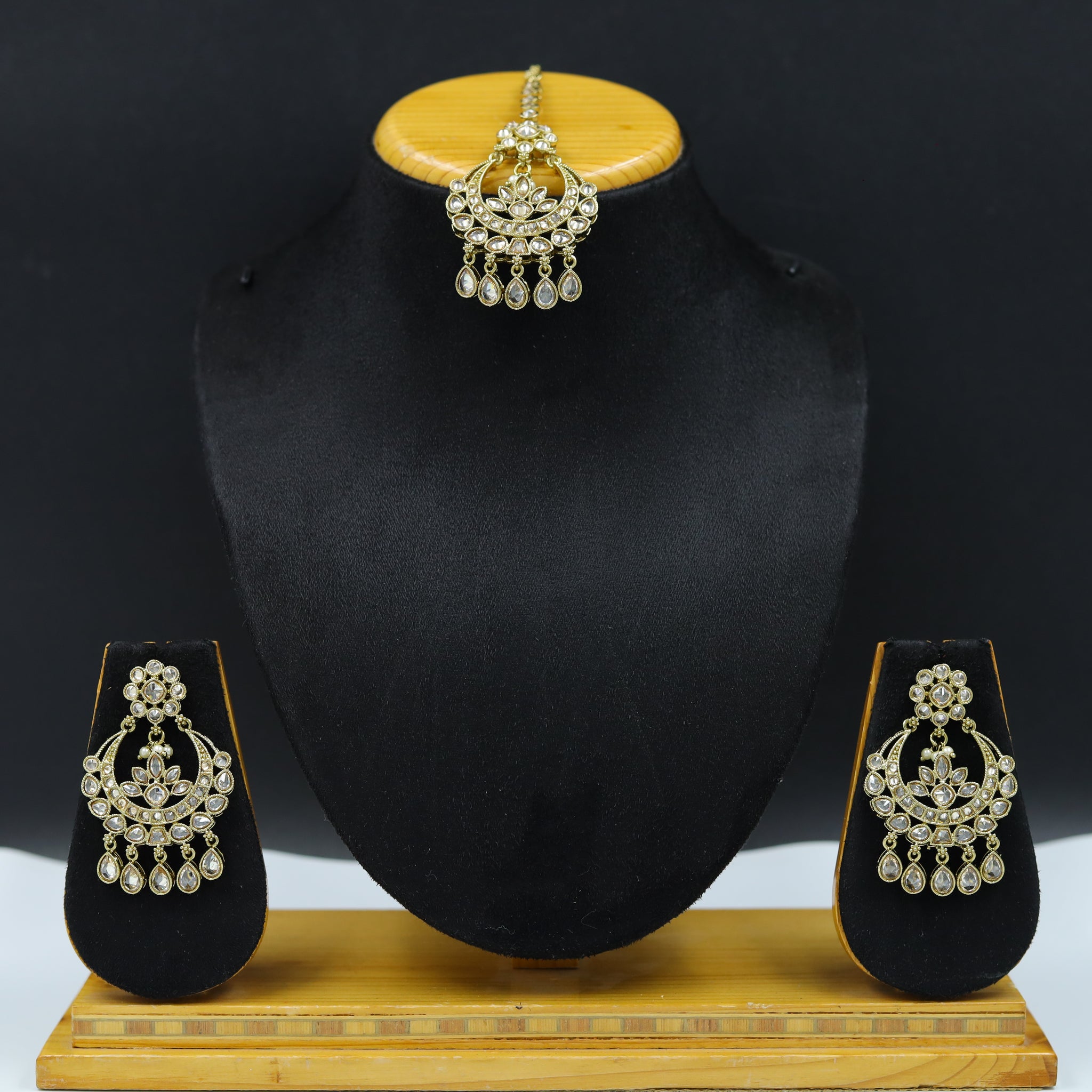 Antique Jewellery Set