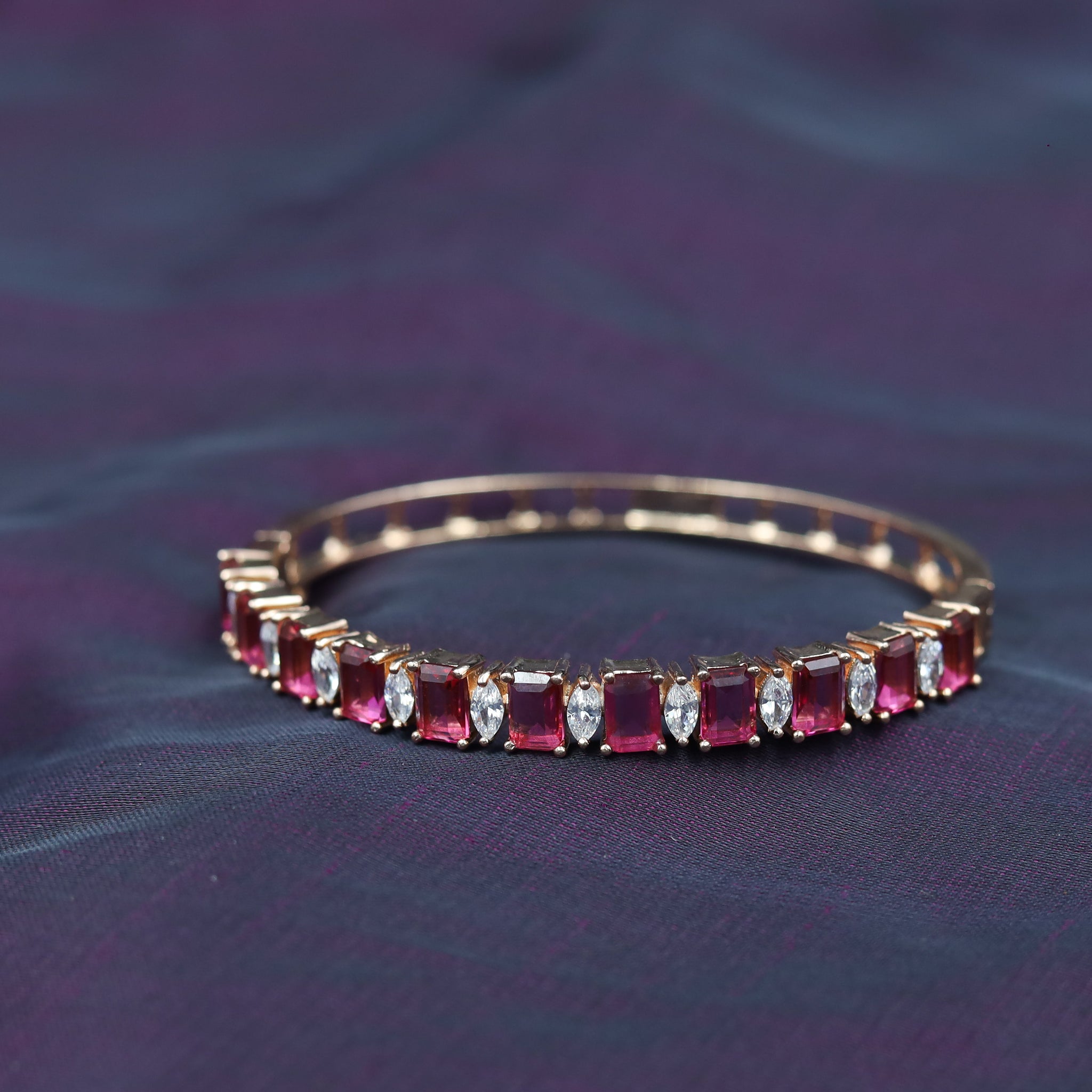 Zircon/AD Bracelet 10012-5255