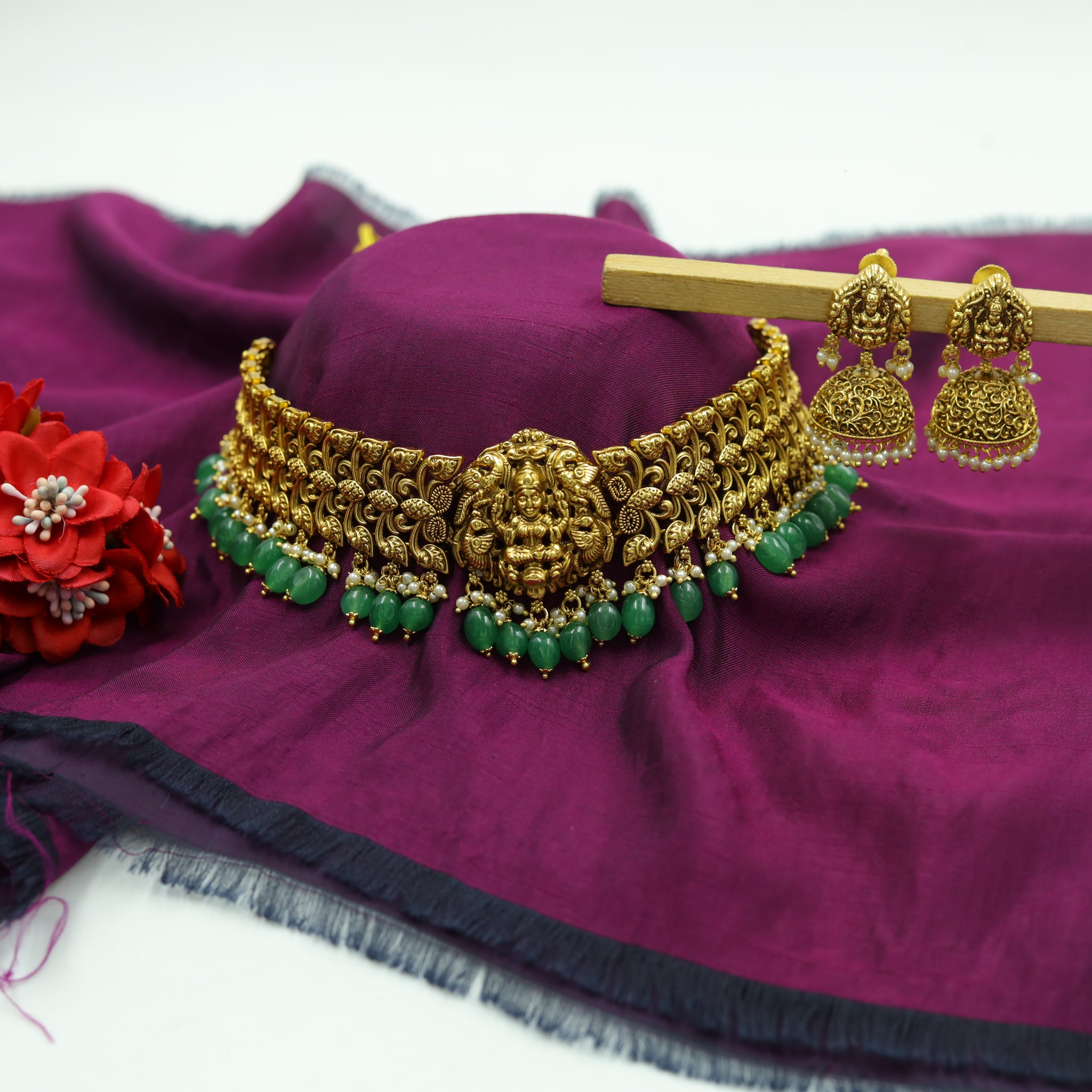 Choker Temple Necklace Set 15553-28