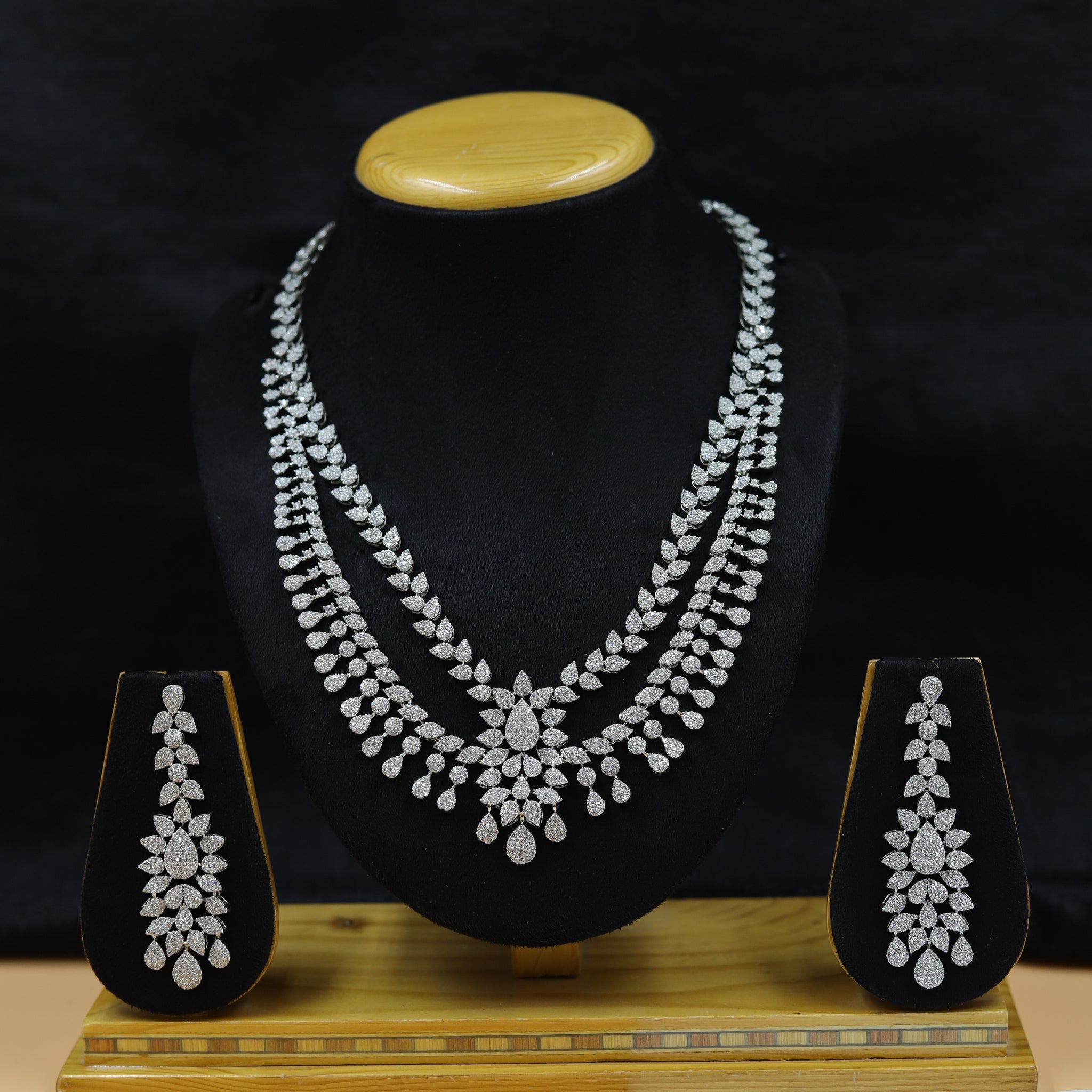 Round Neck Zircon/AD Necklace Set 10775-69