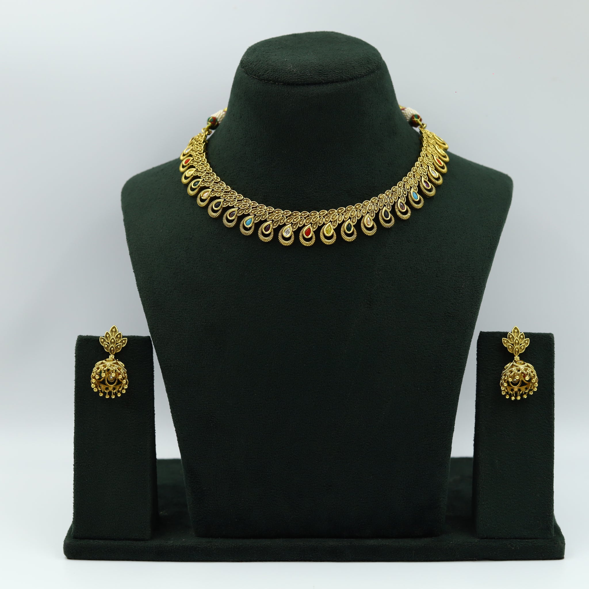 Round Neck Antique Necklace Set 6435-28