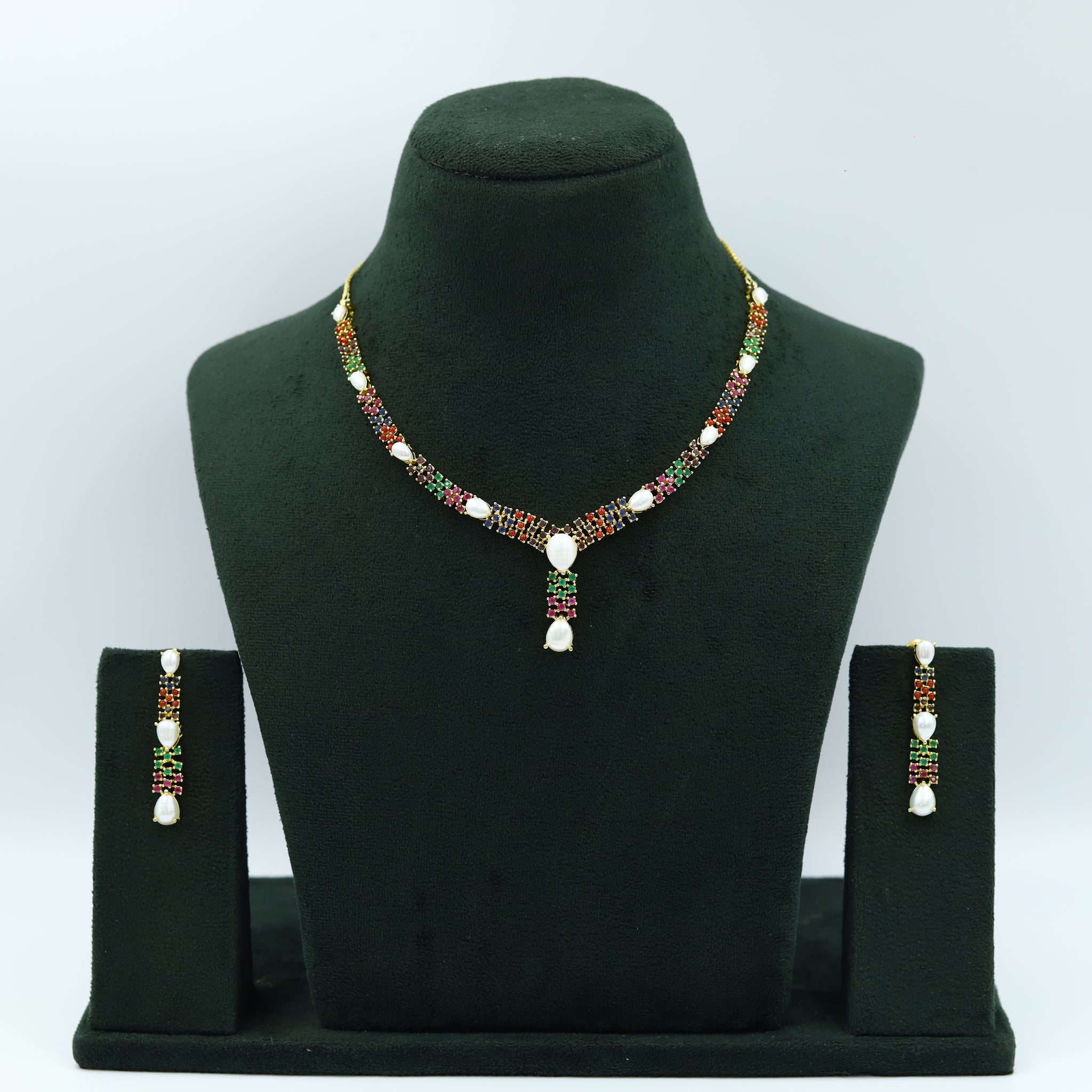 Round Neck Jadau Necklace Set 11354-48