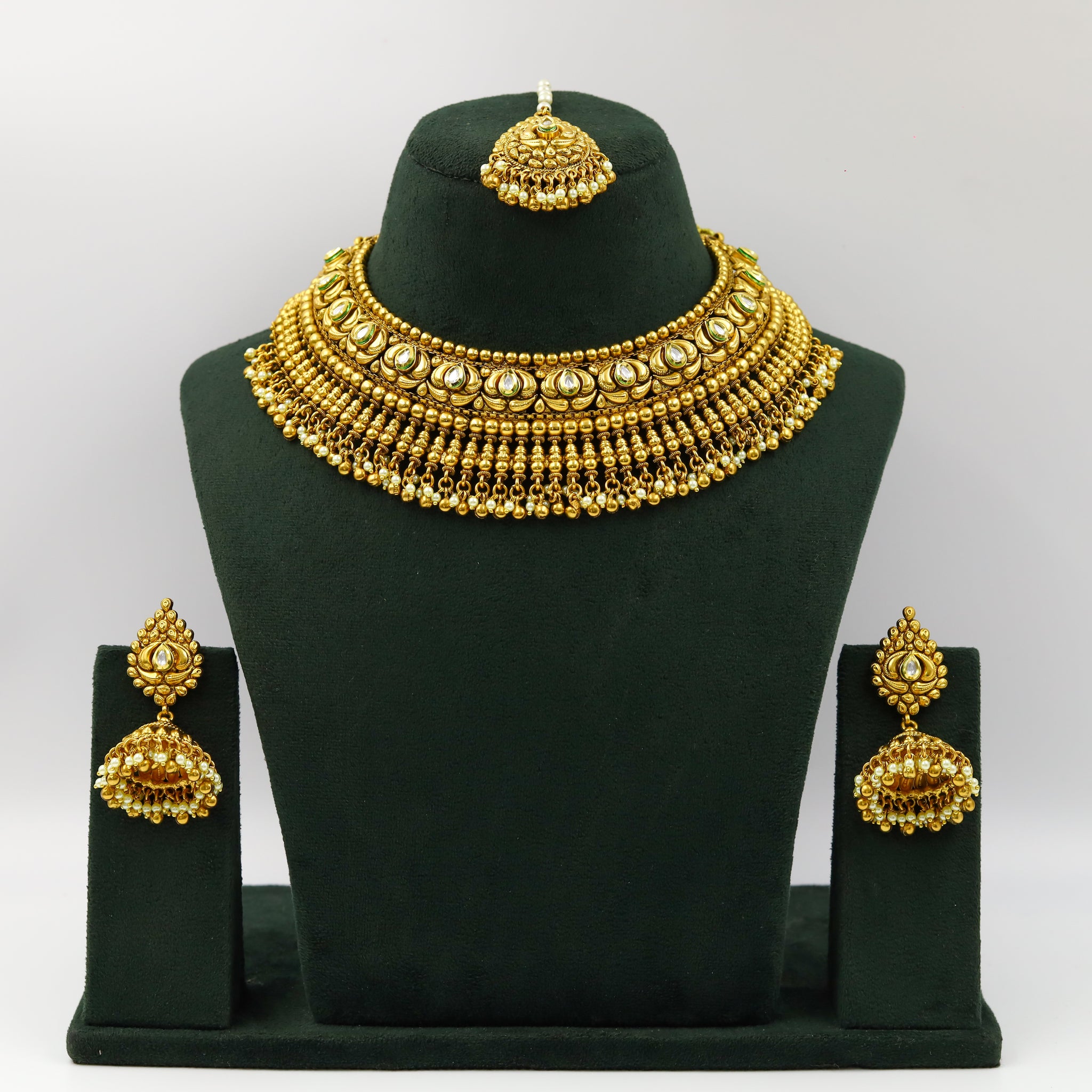 Antique Gold Plated Round Neck Necklace Set 10017-28