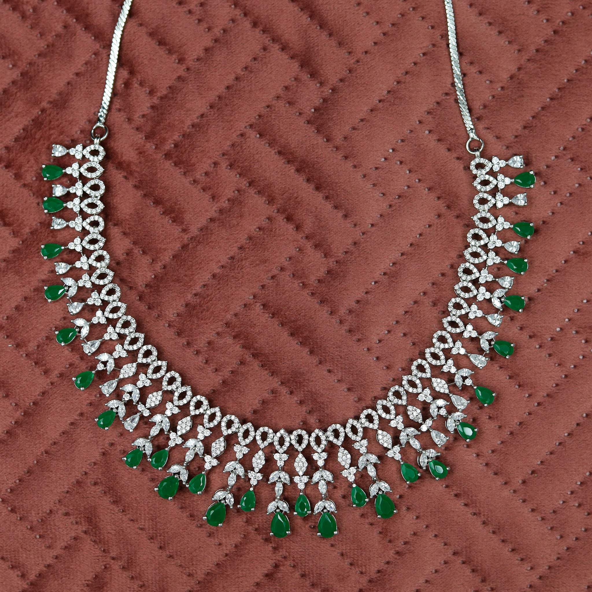 Round Neck Zircon/AD Necklace Set 11905-69