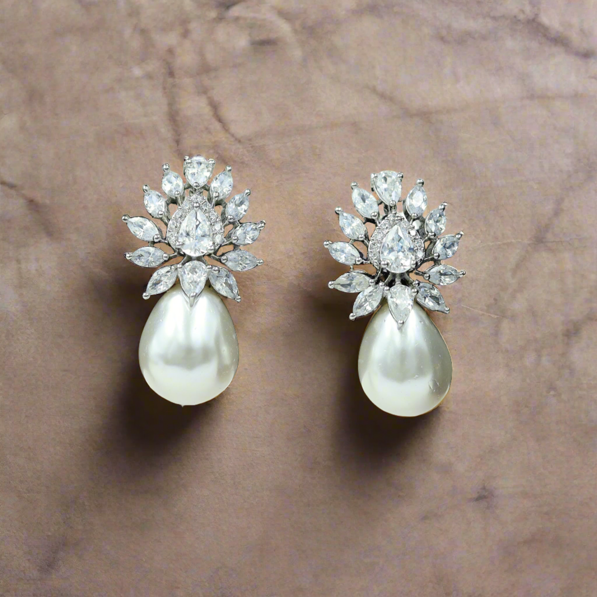 Light Earring Zircon/AD Earring 13000-34