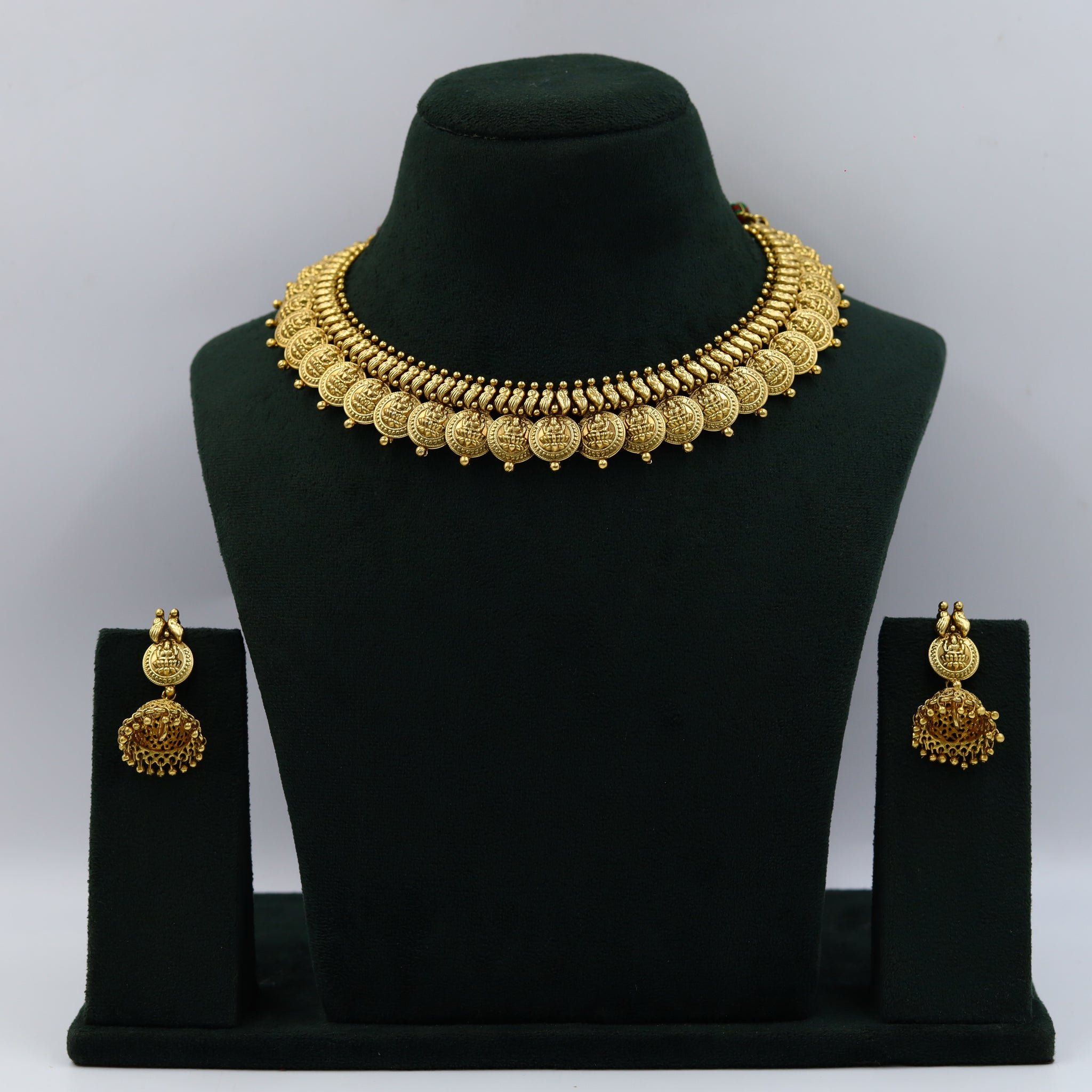 Round Neck Temple Necklace Set 6418-28