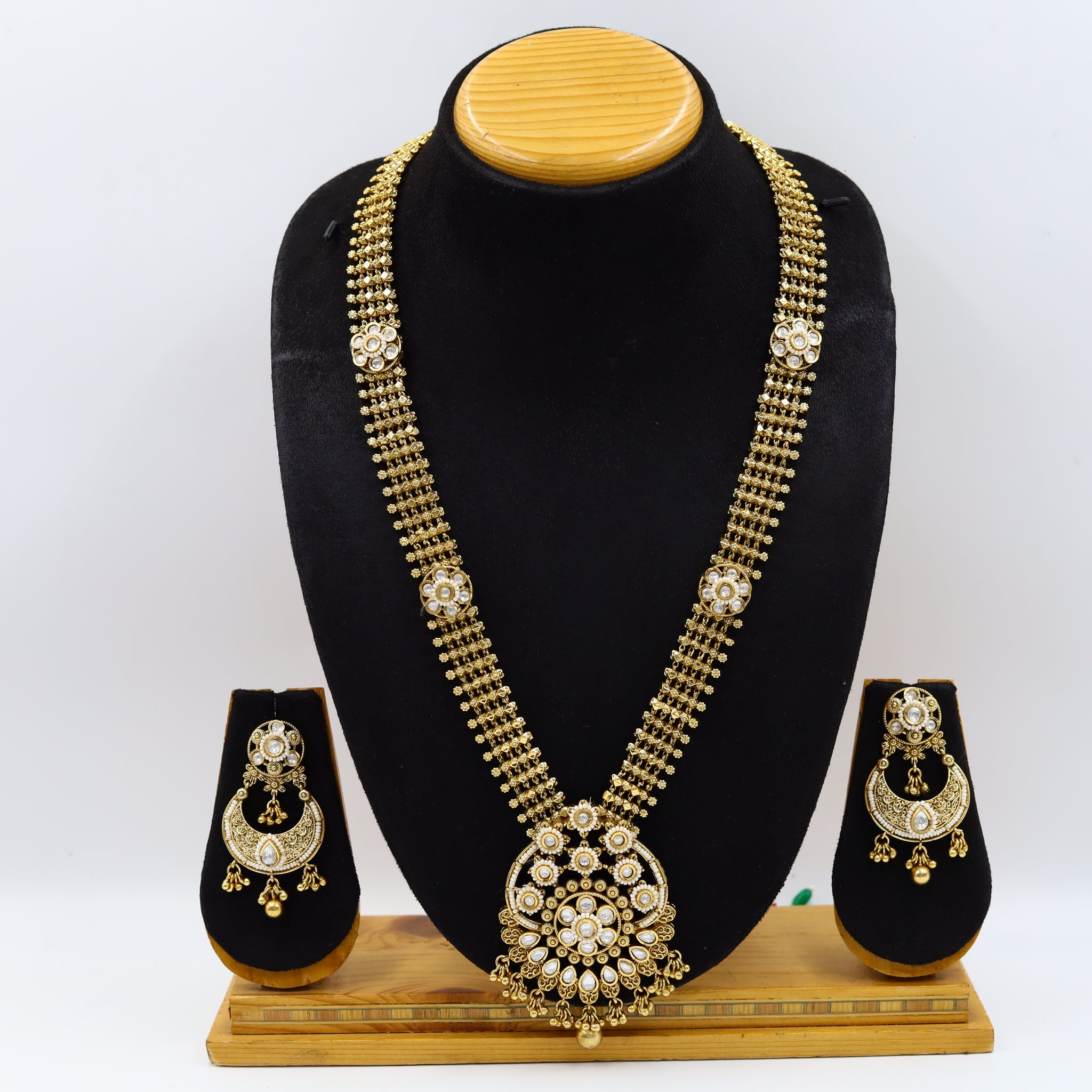 Long Neck Antique Necklace Set 12140-28