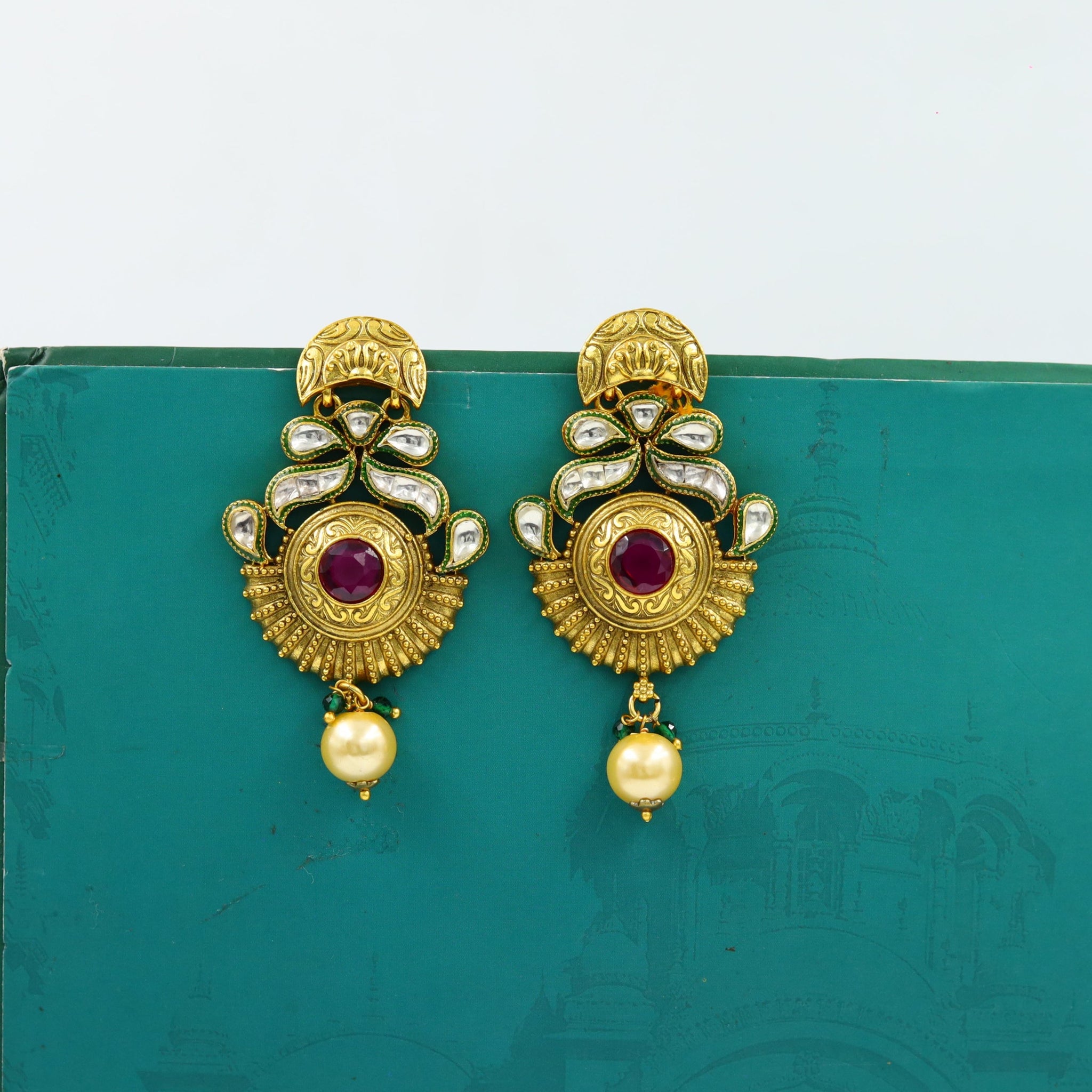 Antique Gold Polish Earring 5616-100