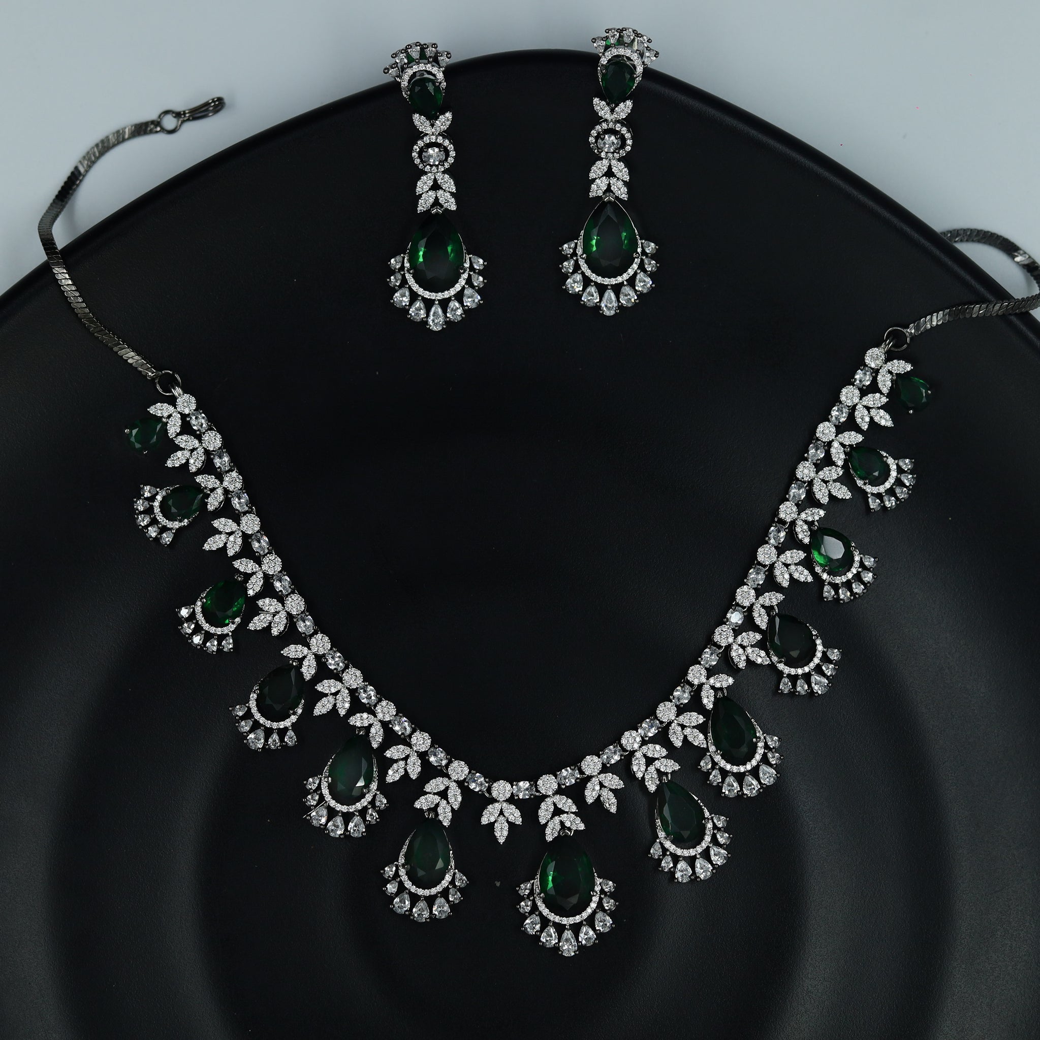 Round Neck Zircon/AD Necklace Set 10565-28