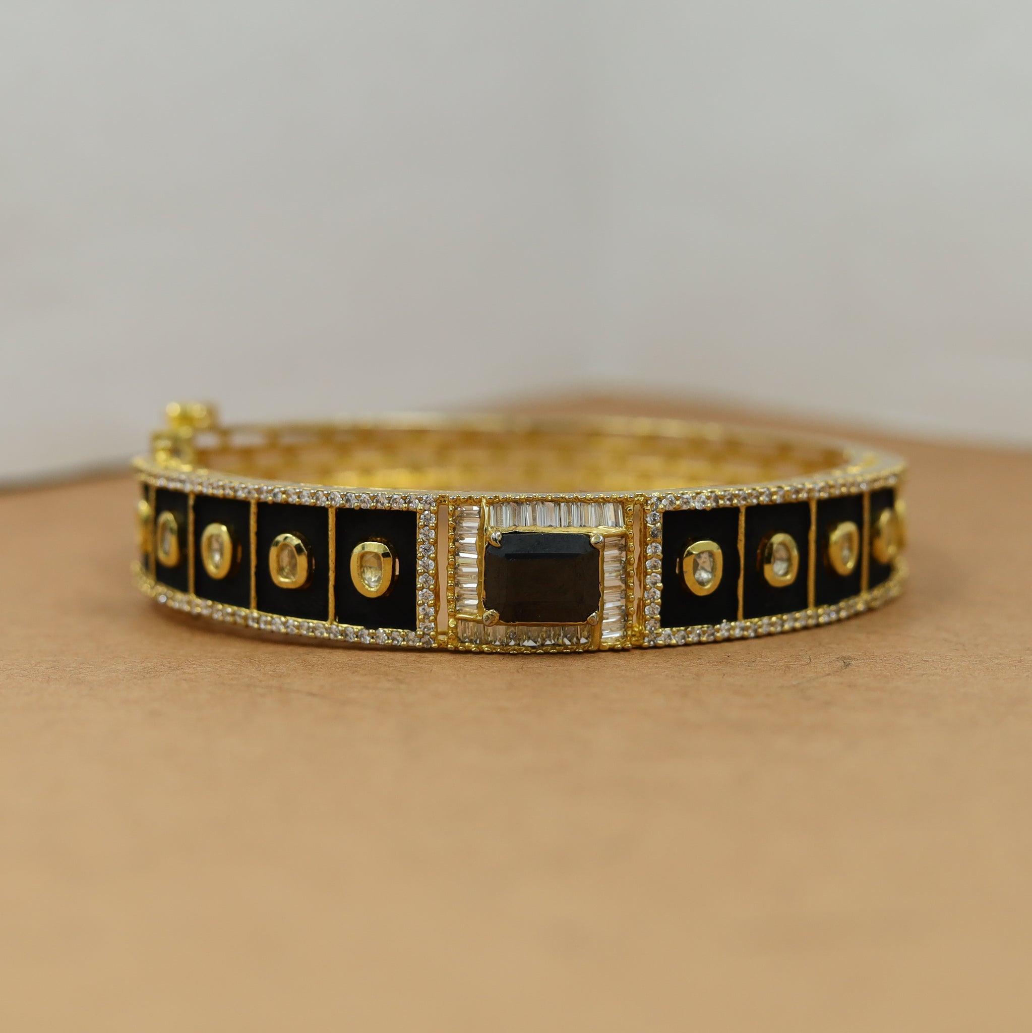 Kundan Bracelet 11439