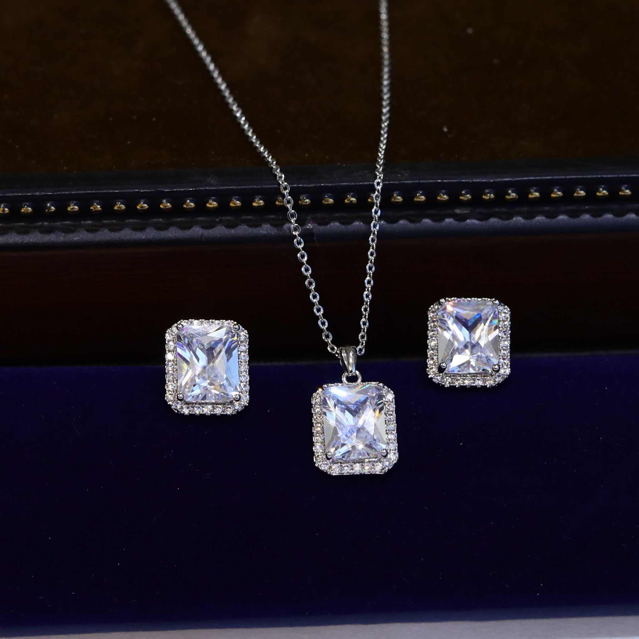 Light Zircon/AD Pendant Set 13977-33