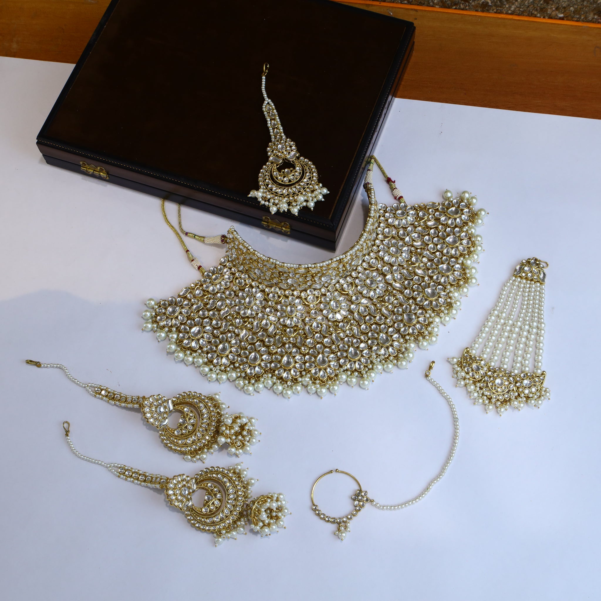 White Kundan Bridal Choker Set 18641-5823