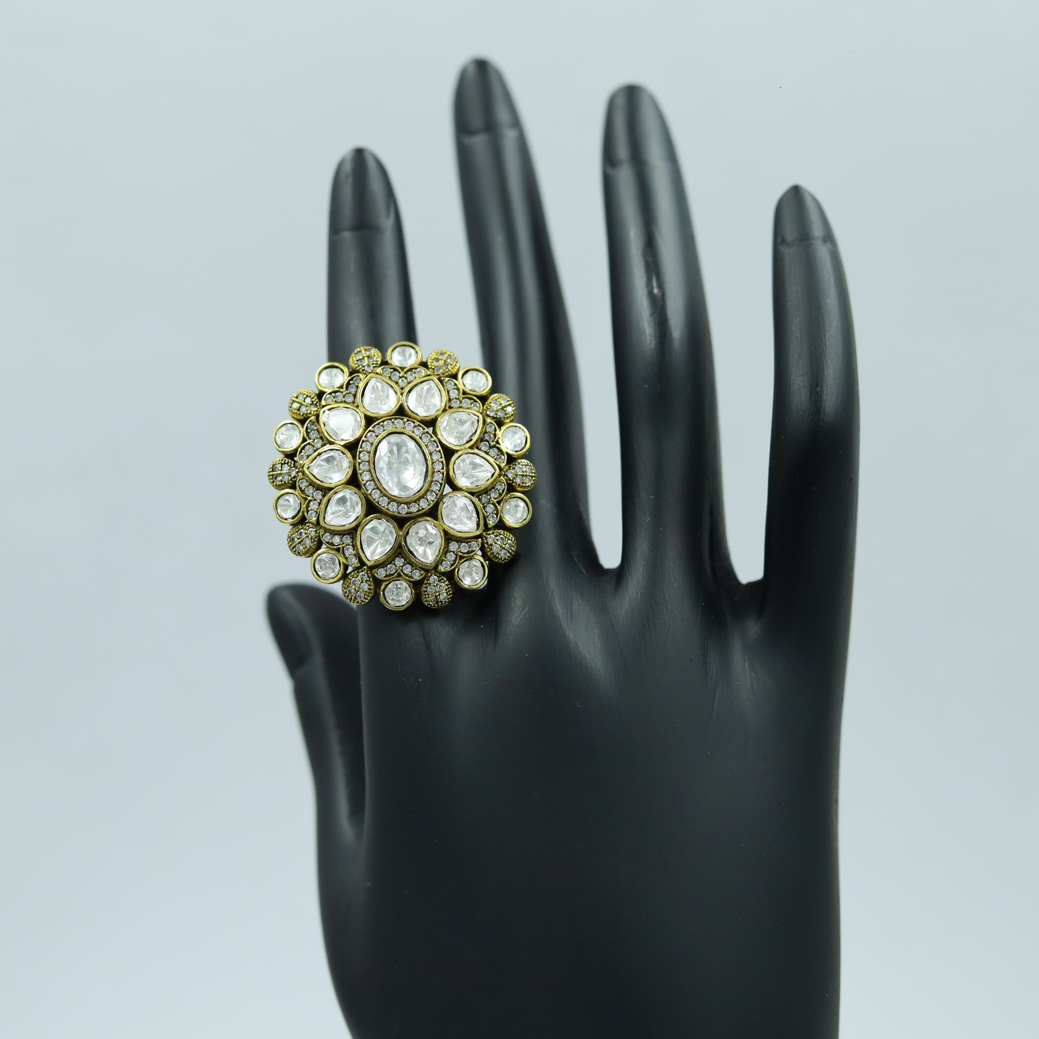 Kundan Ring 12836-68