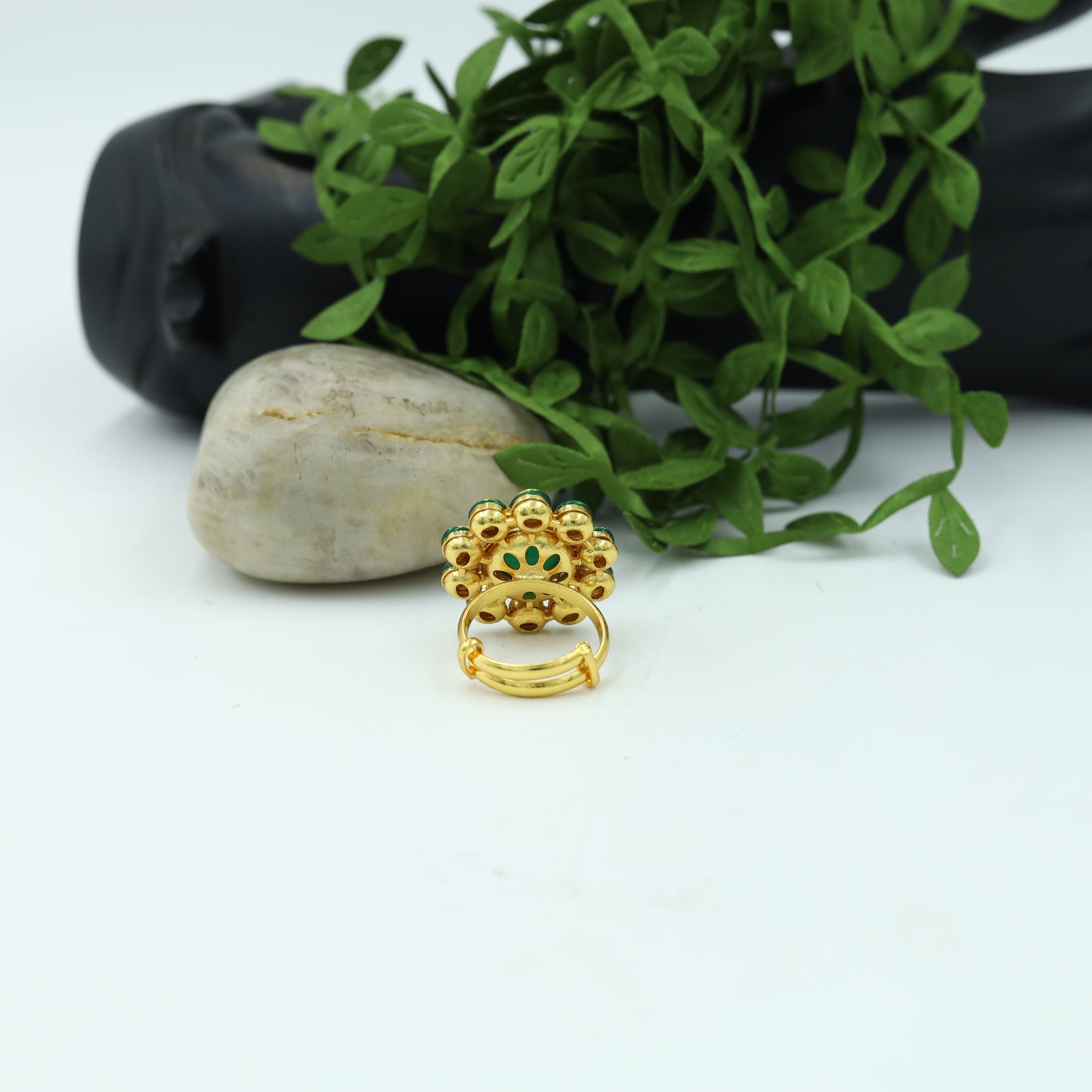 Kundan Ring 7281-68