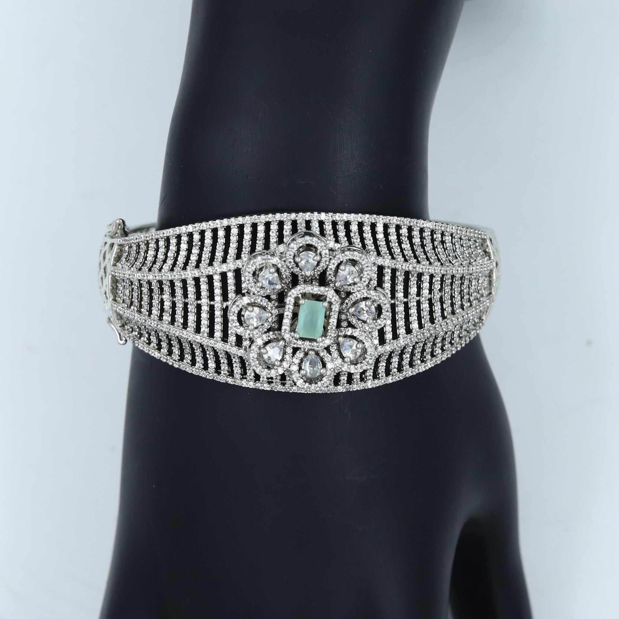 Mint Green Zircon/AD Bracelet 13222-0066