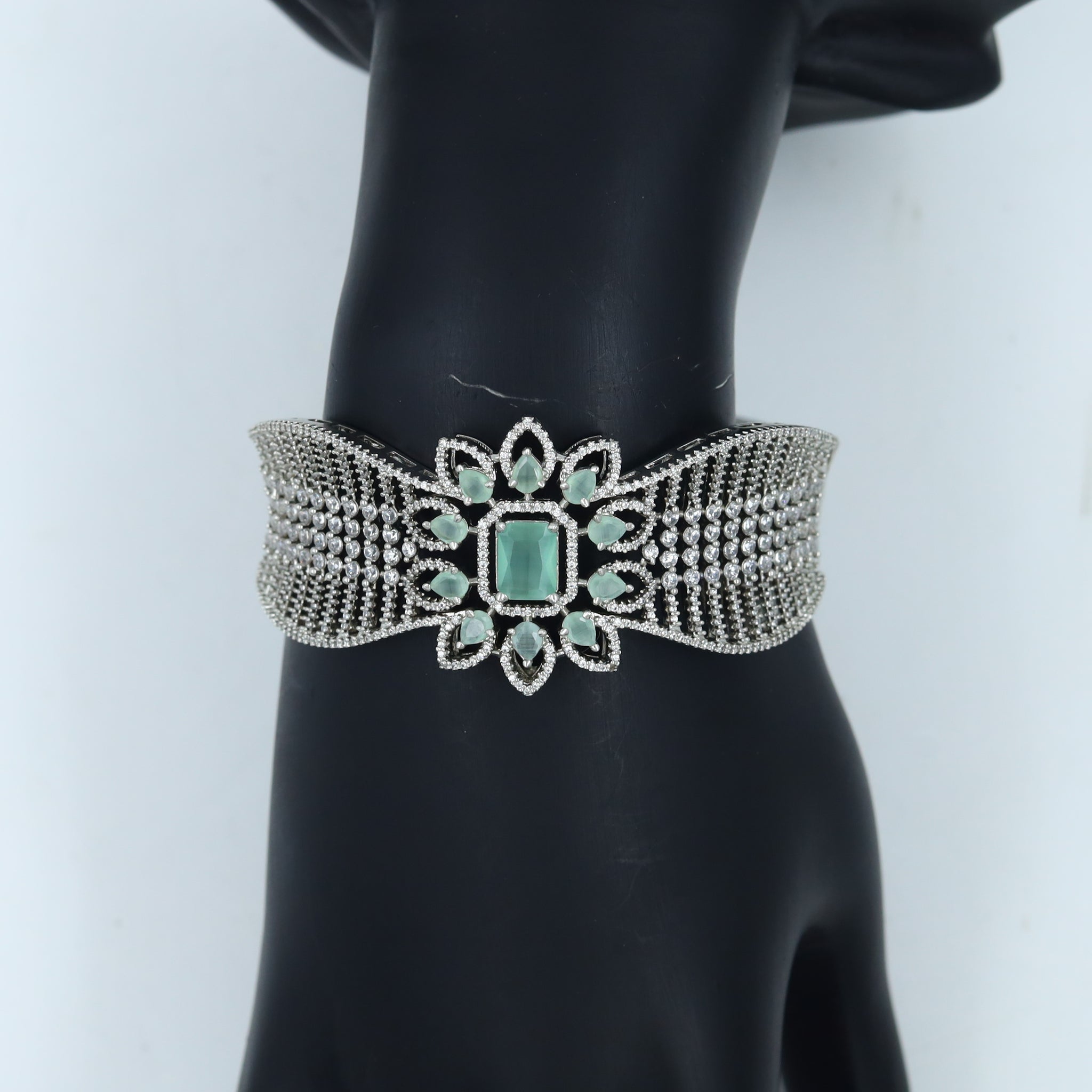 Zircon/AD Mint Green Bracelet 13212-0045