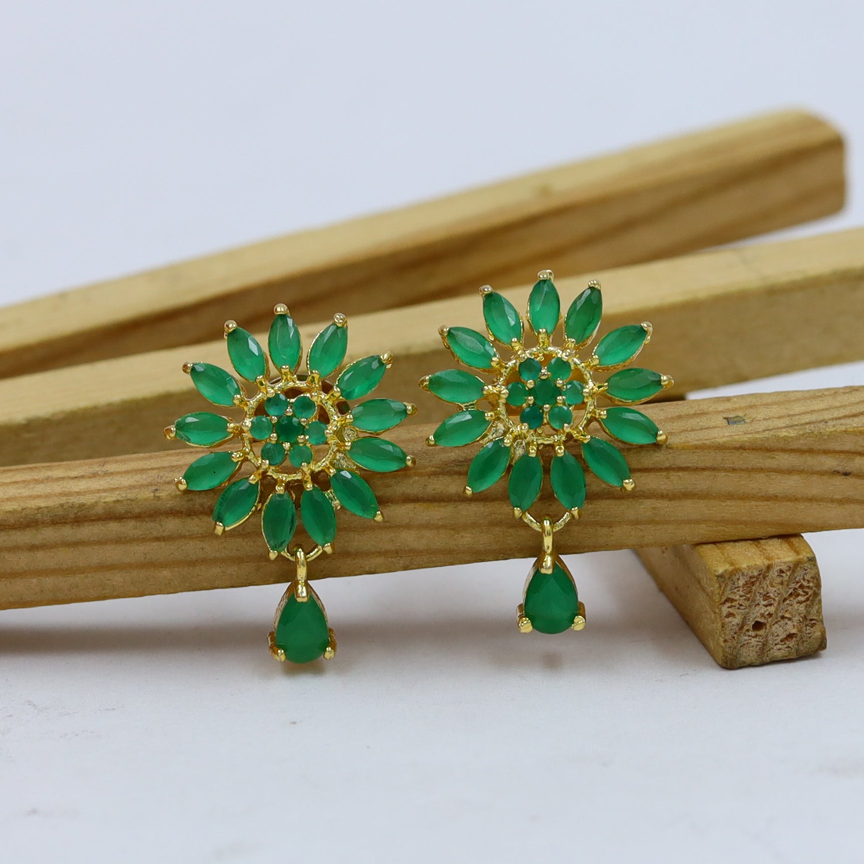 Jadau Light Earring 14674-65