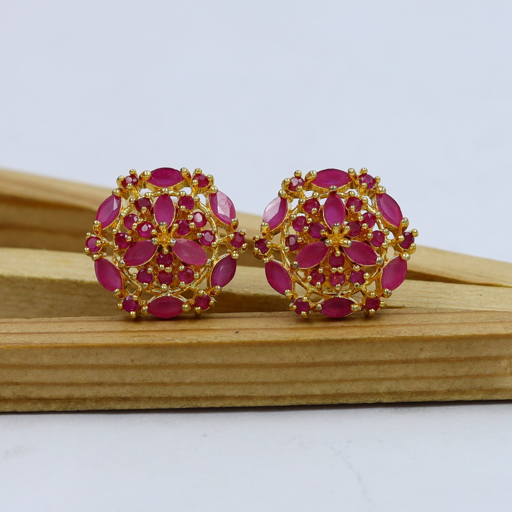 Tops/Studs Jadau Earring 14676-65