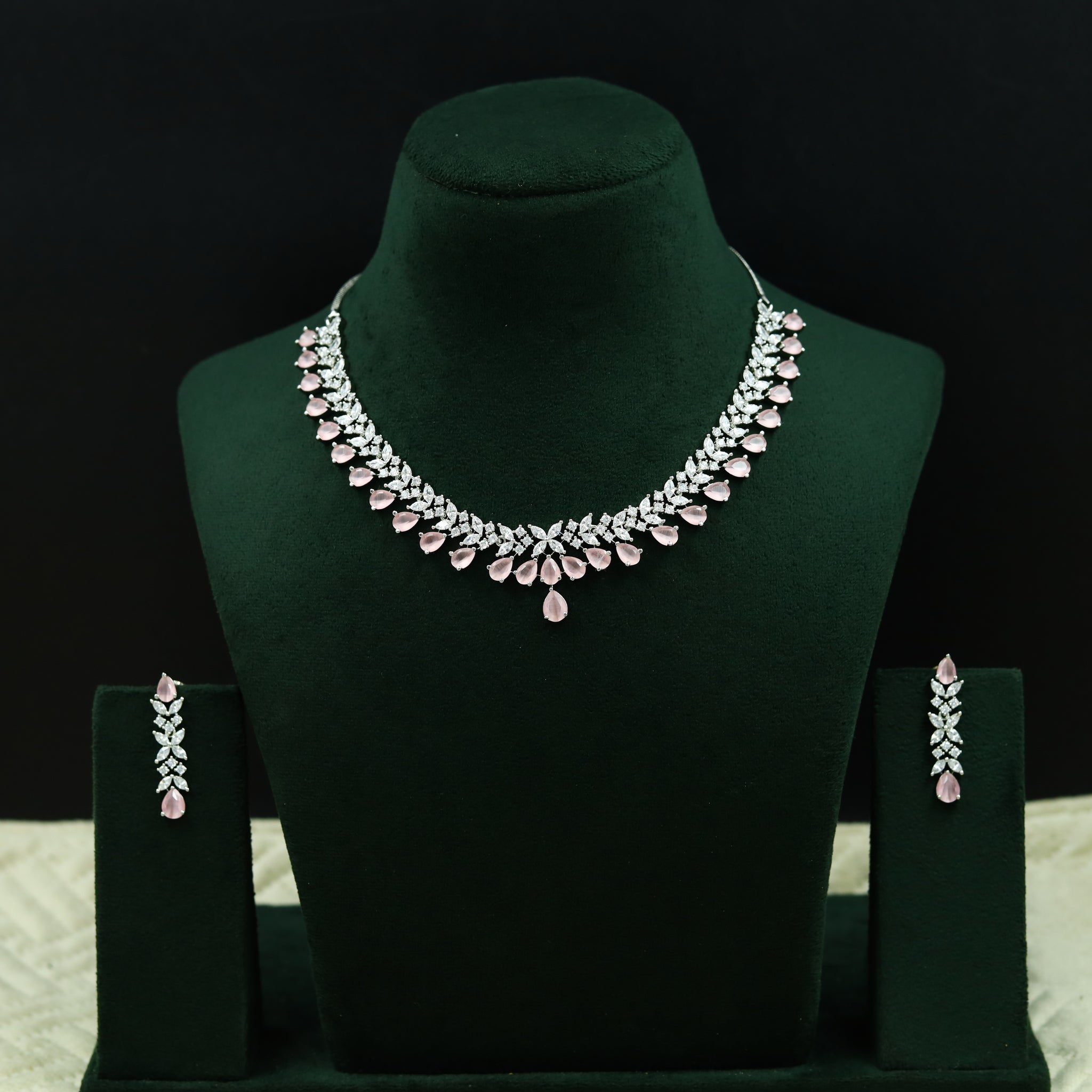 Round Neck Zircon/AD Necklace Set 11907-69