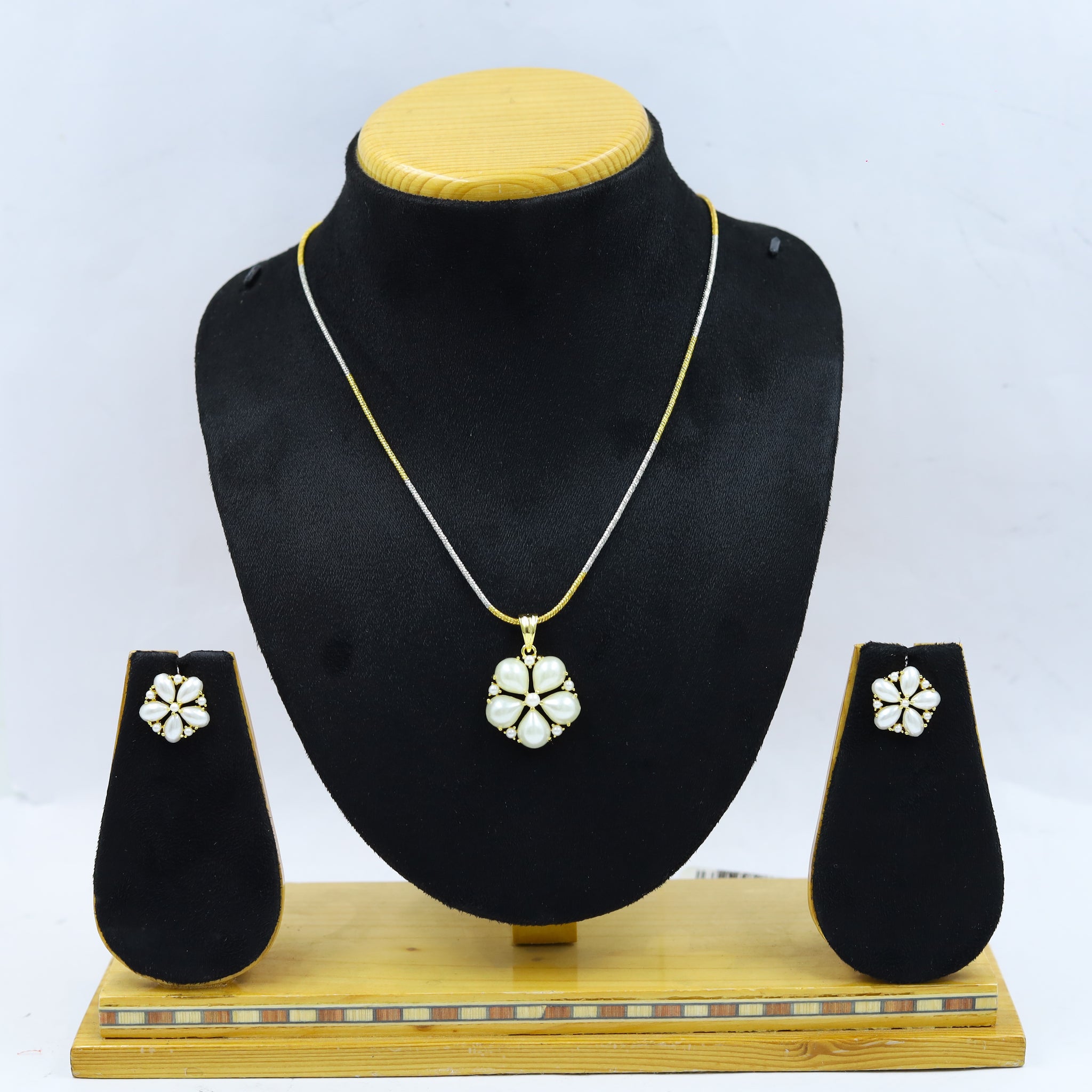 Light Jadau Pendant Set 14639-48