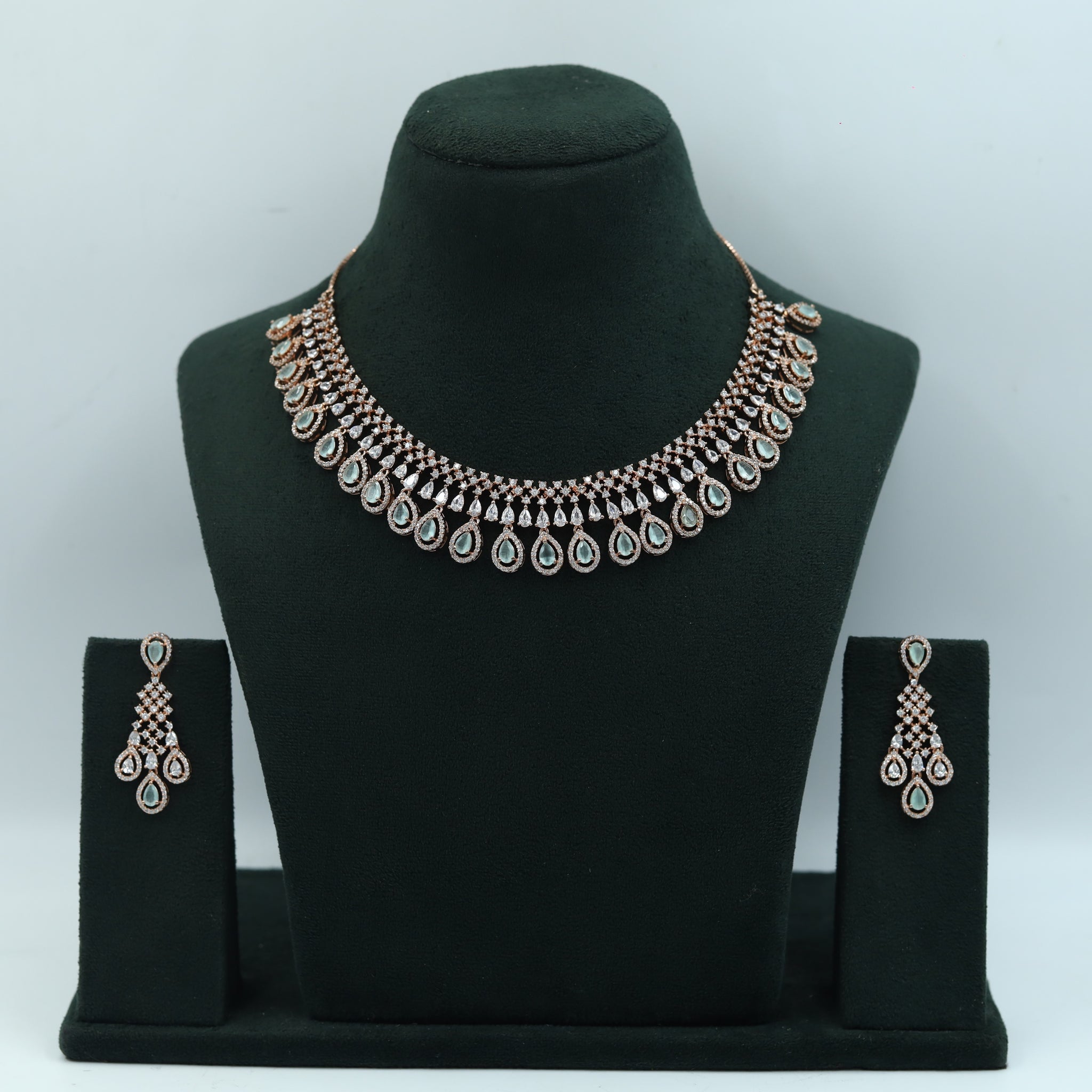 Round Neck Zircon/AD Necklace Set 6197-08