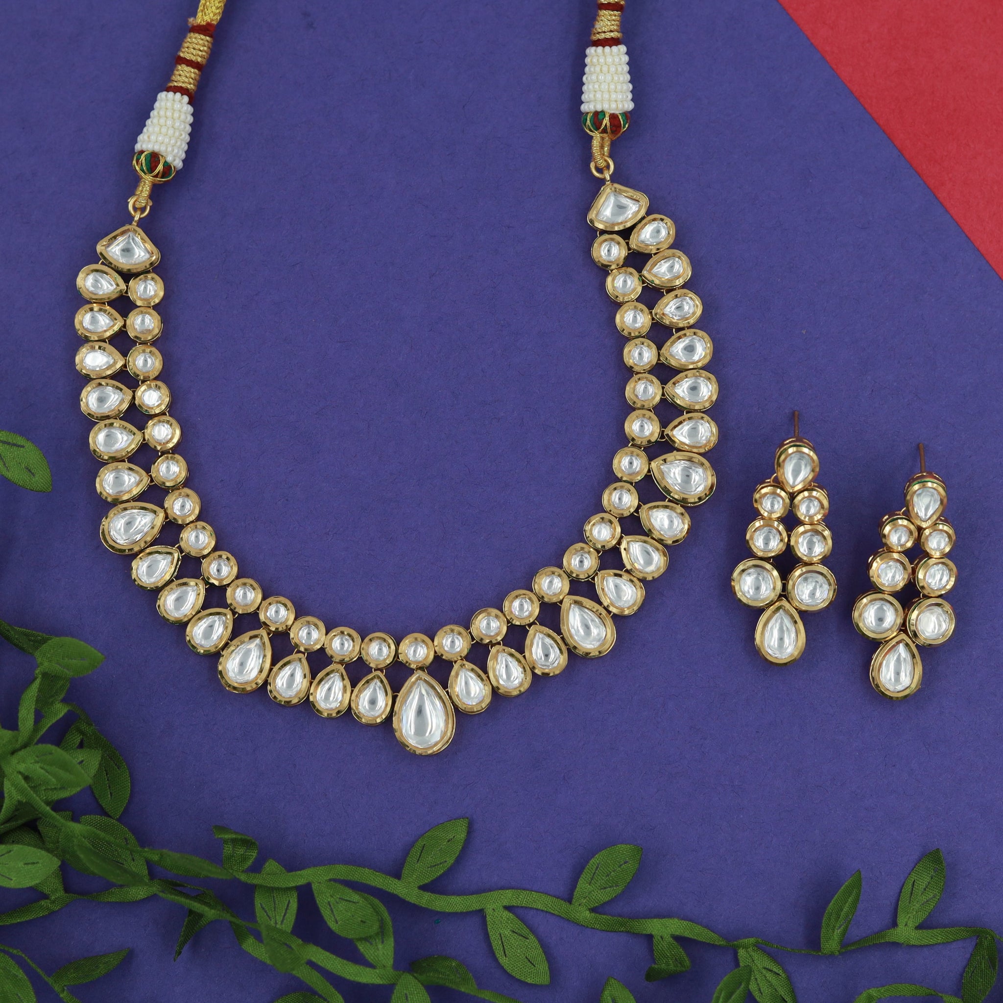 Round Neck Kundan Necklace Set 10605-68