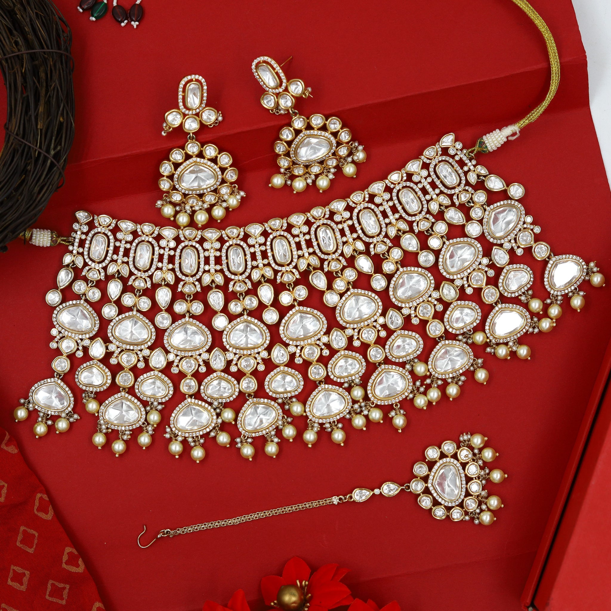 Choker Kundan Necklace Set 11480-83