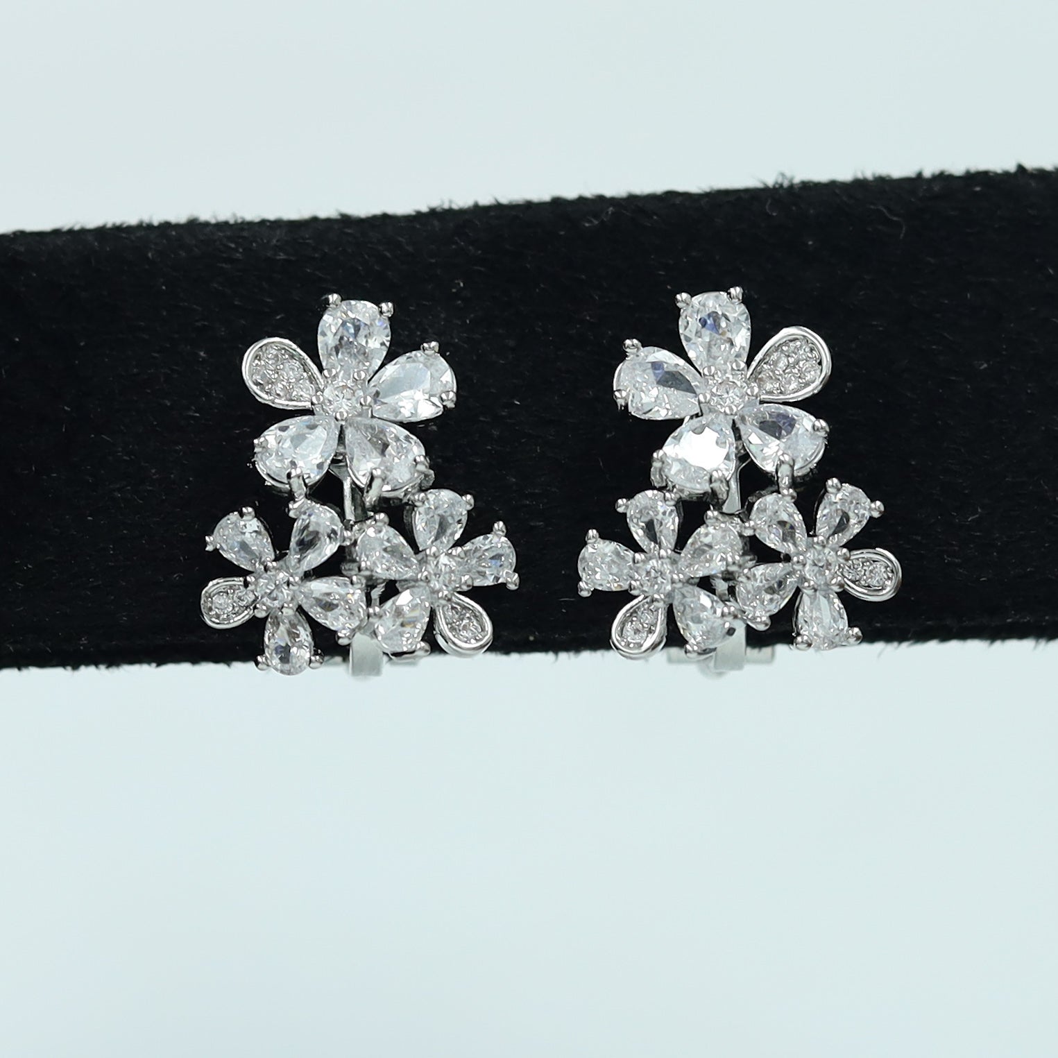 Clip On Tops/Studs Zircon/AD Earring 11152-33