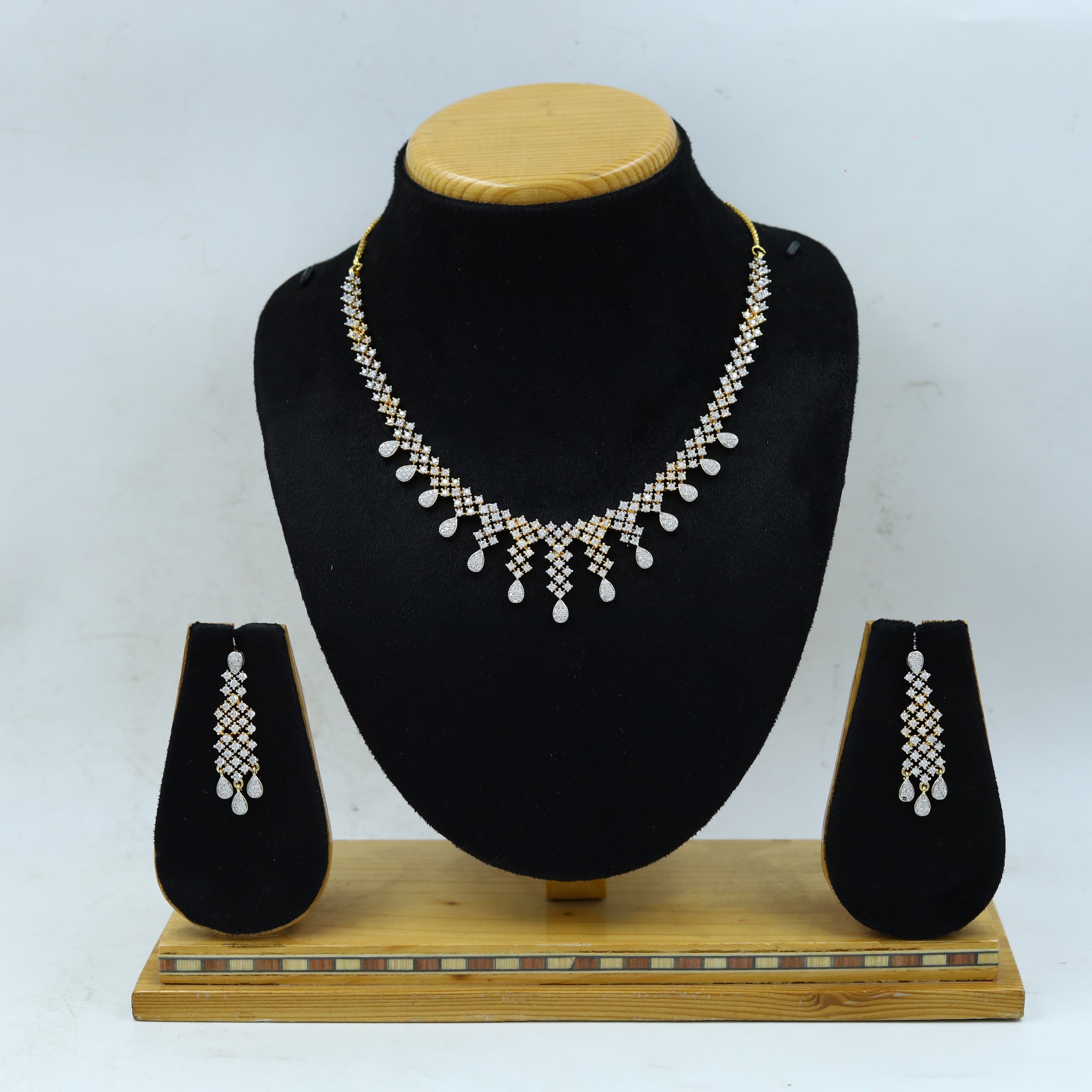 Round Neck Zircon/AD Necklace Set 14845-08