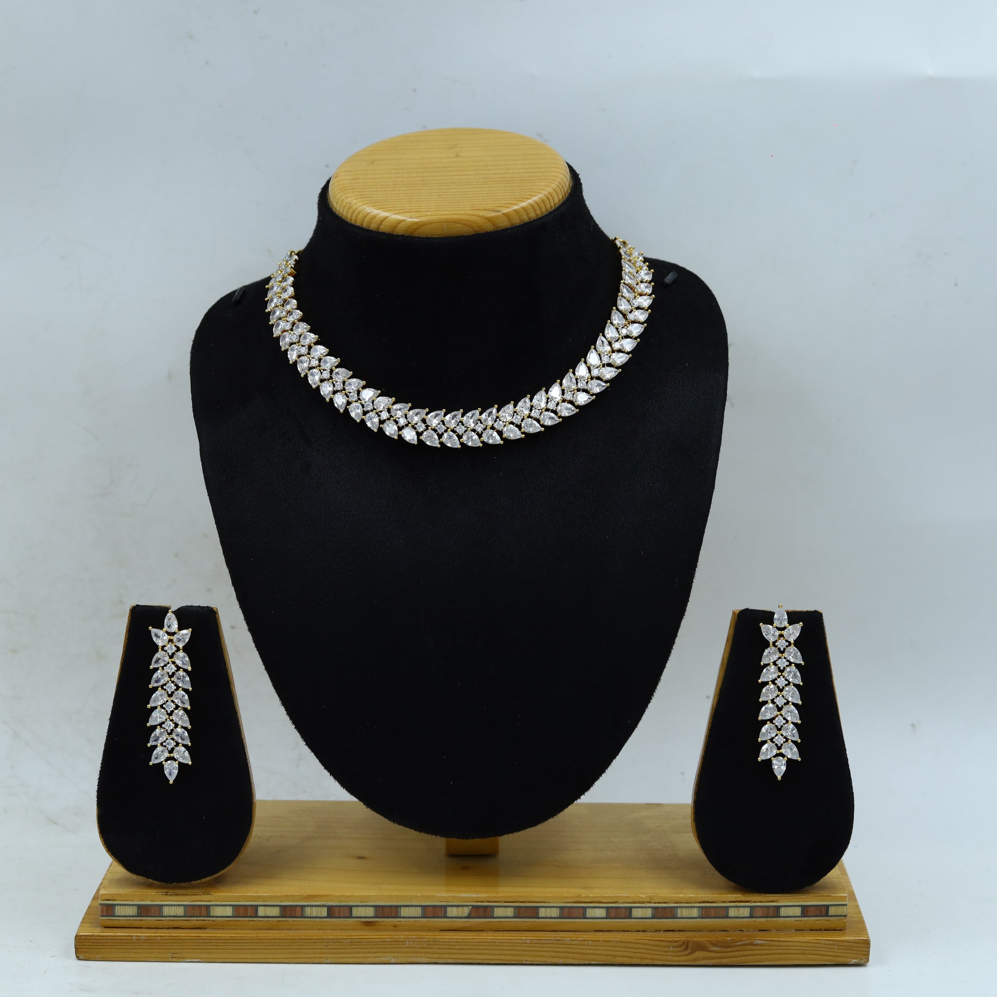 Round Neck Zircon/AD Necklace Set 14855-08