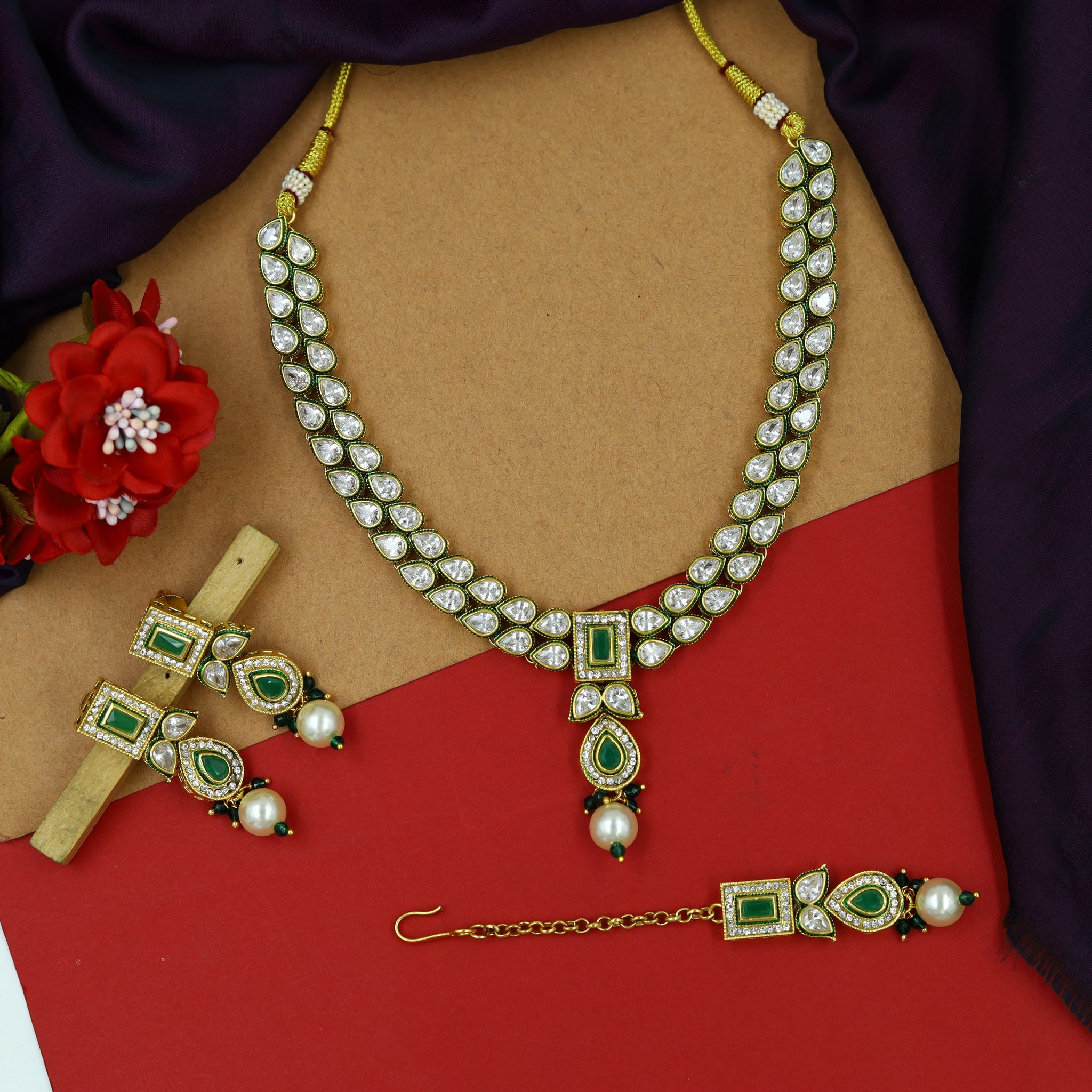 Round Neck Polki Necklace Set 14891-21