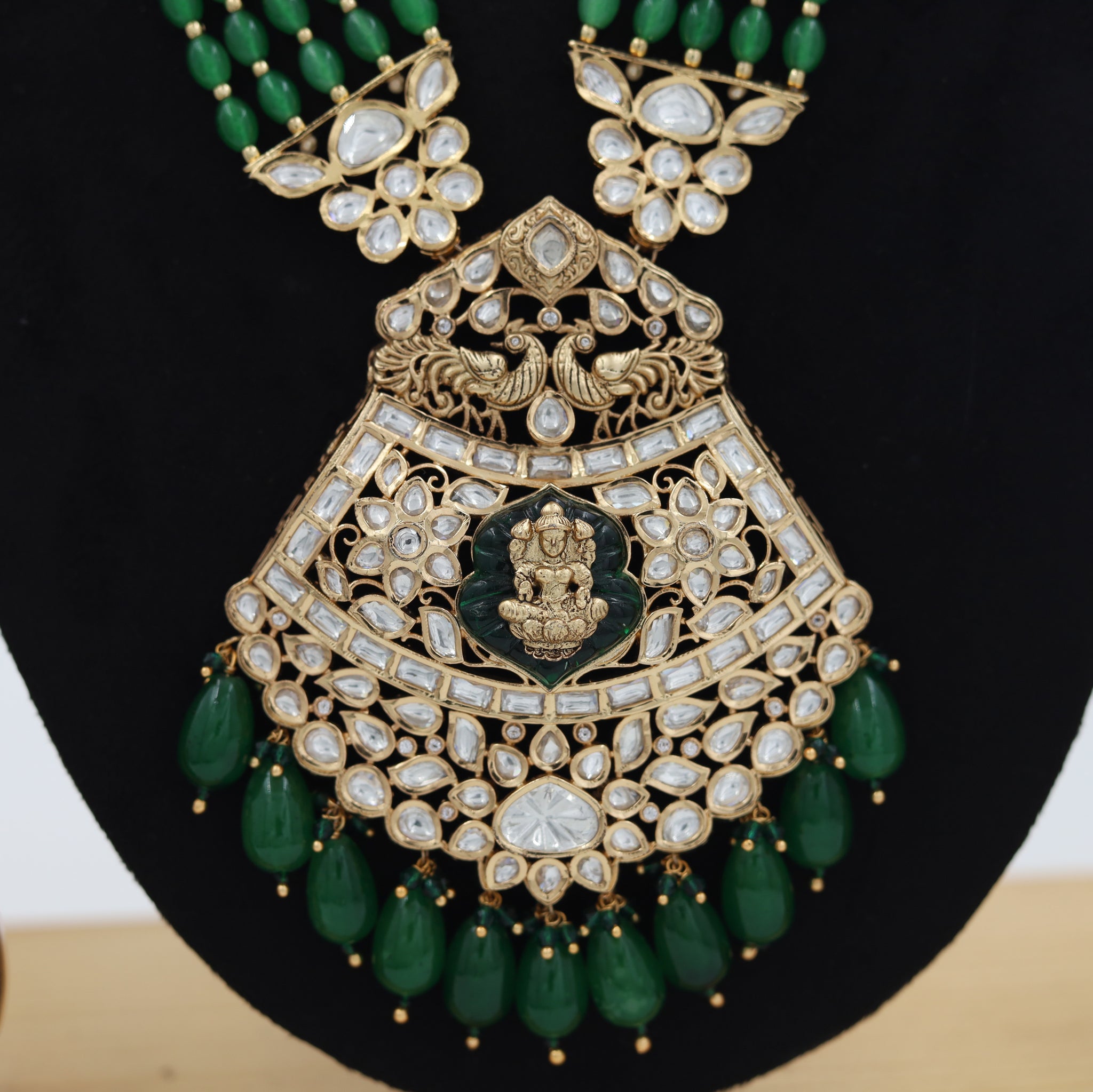 Trendy Kundan Heavy pendent set 4861-83