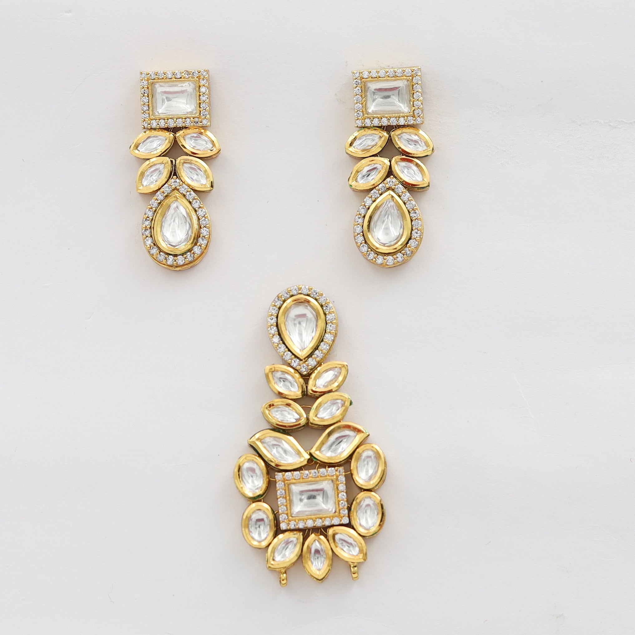 Medium Kundan Pendant Set 7822-21