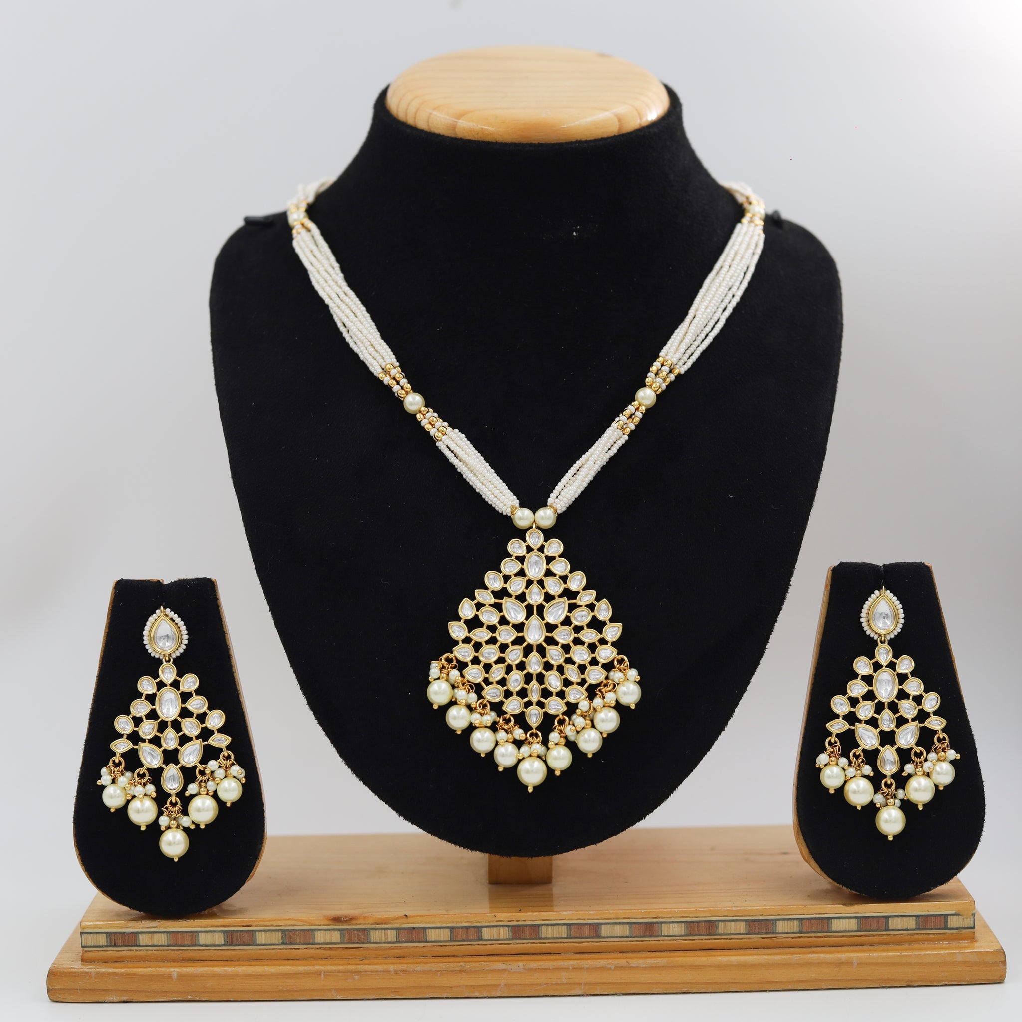 Medium Kundan Pendant Set 6359-28