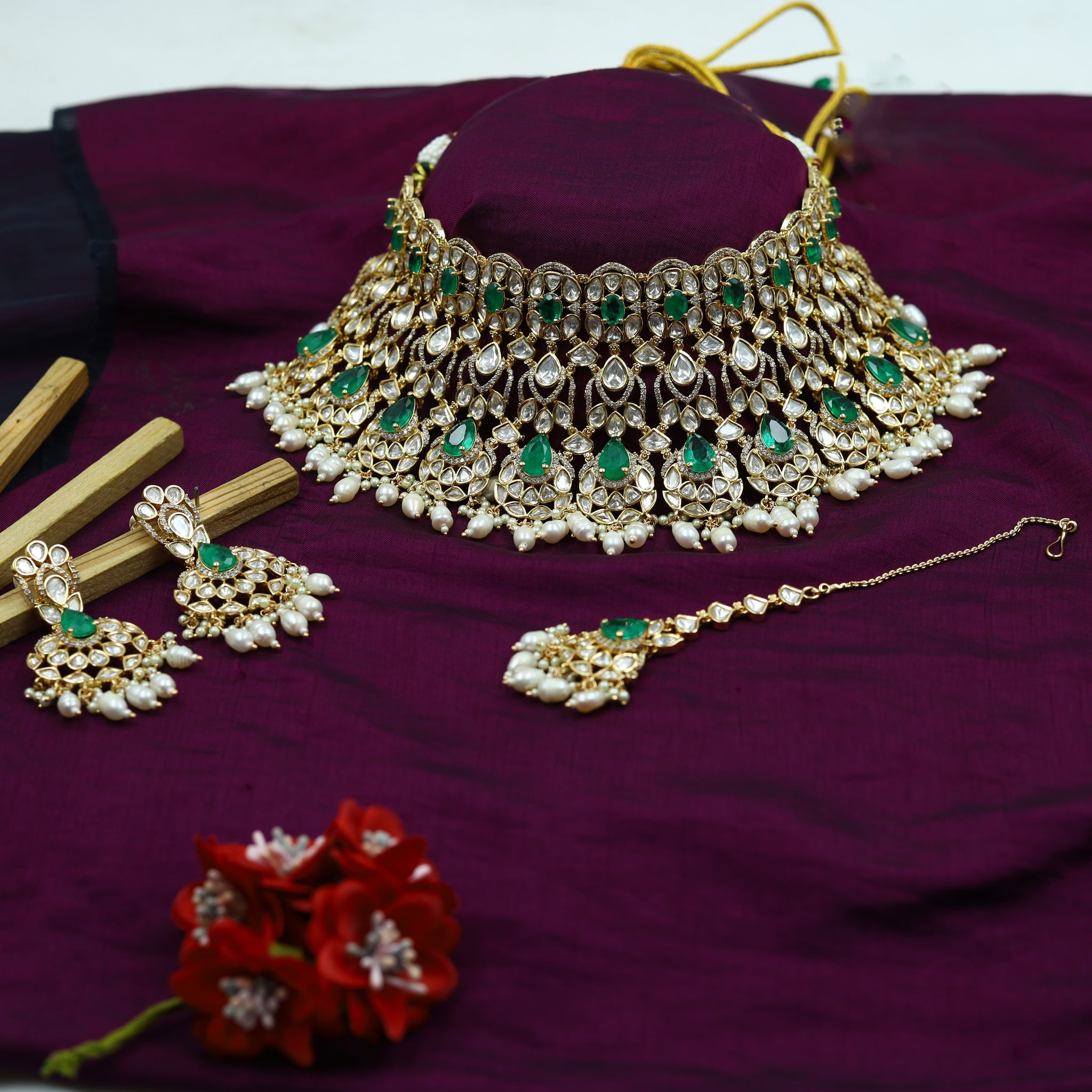 Bridal Choker Kundan Necklace Set 15628-28