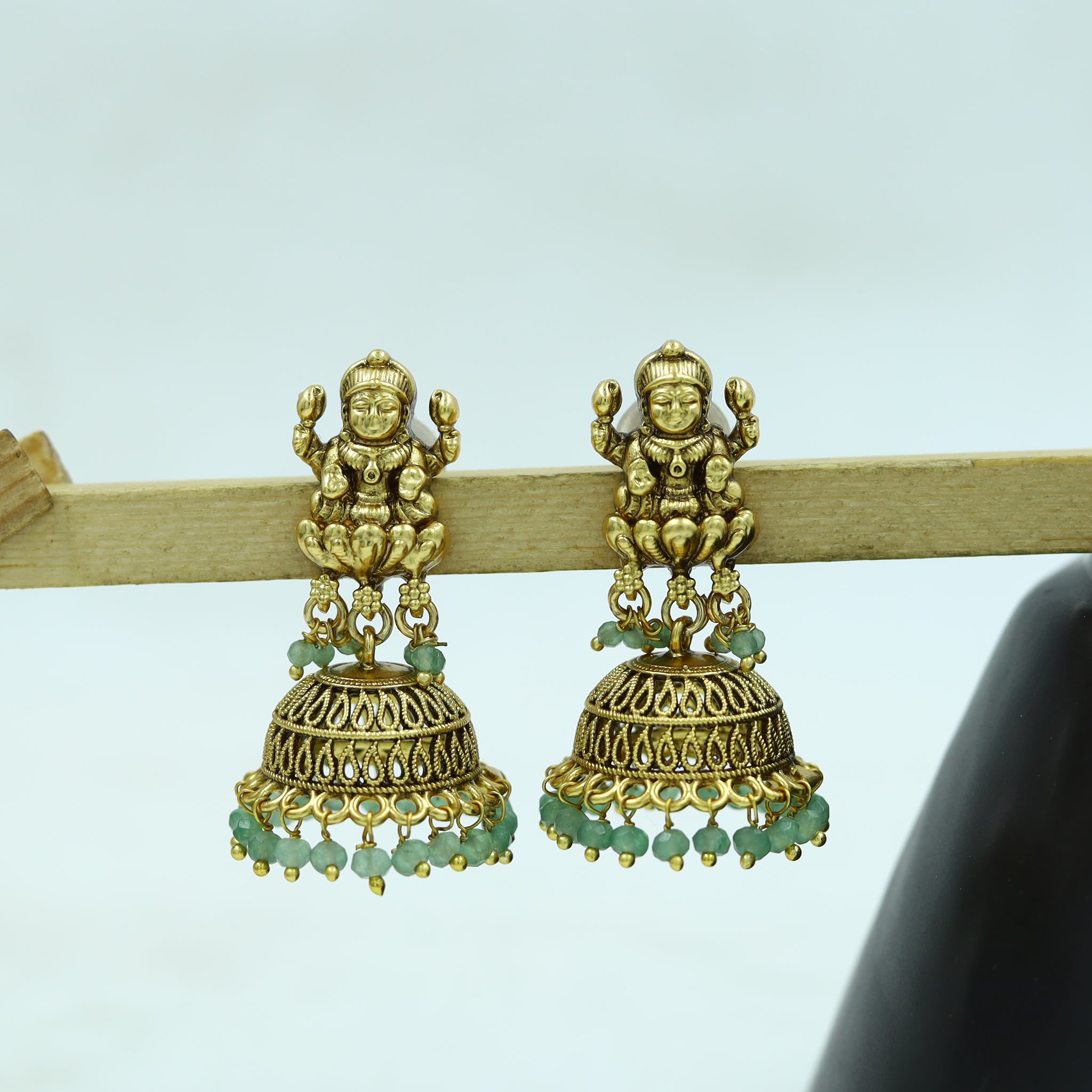 Round Neck Temple Necklace Set 15584-28