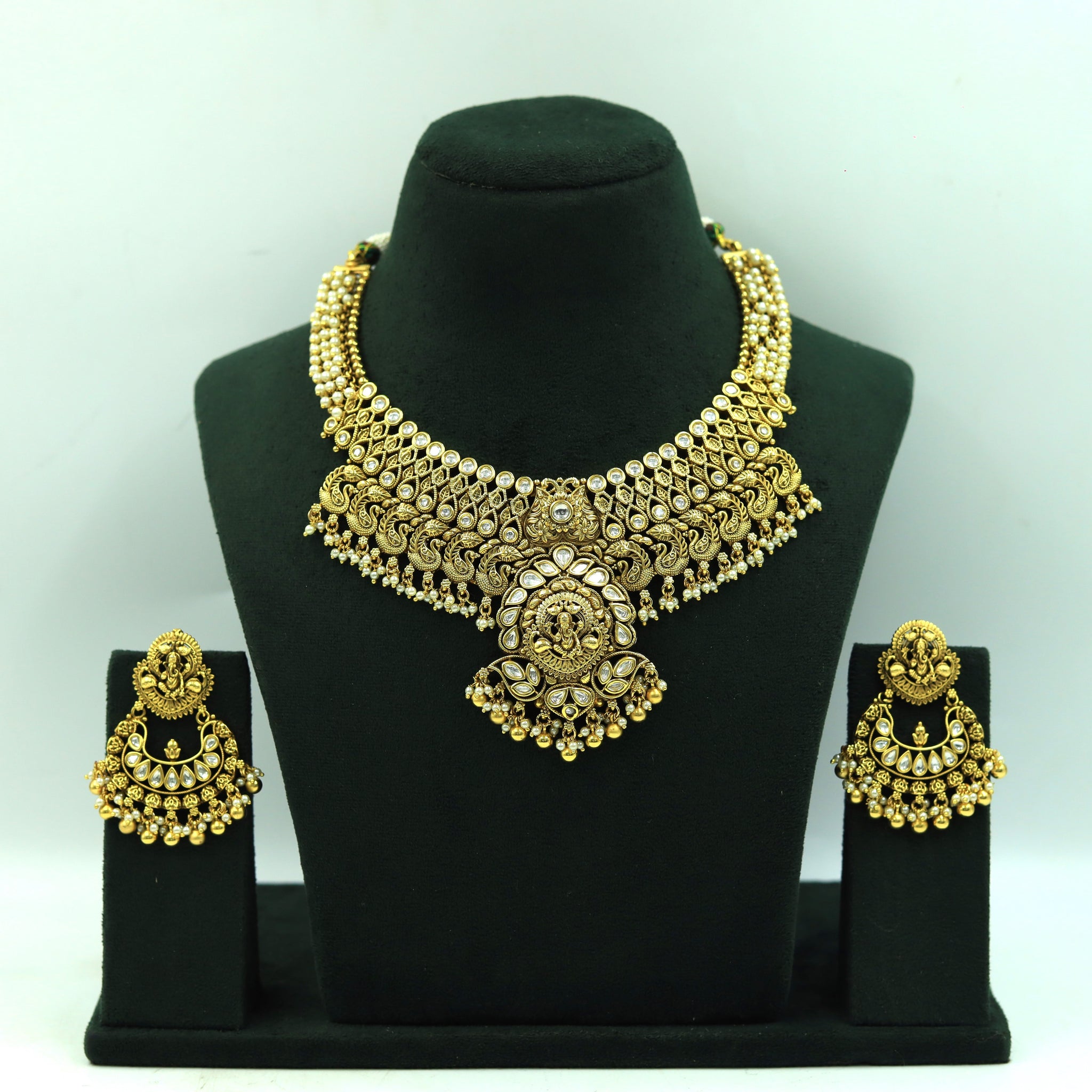 Round Neck Temple Necklace Set 15555-28