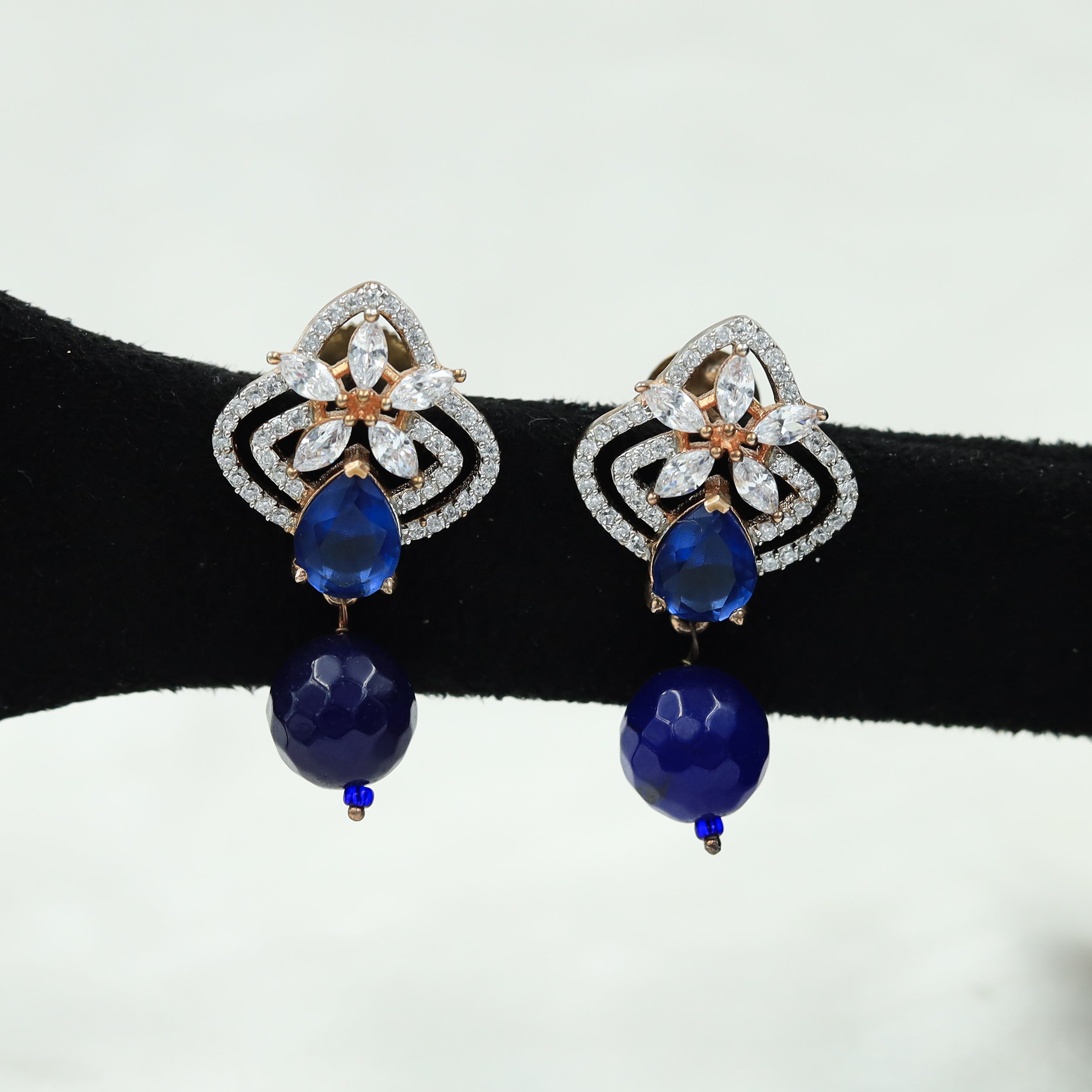 Juliana Delizza and Elster BLUE D&E BLUE RARE brooch and earrings set  STUNNING | Earring set, Pendant, Earrings