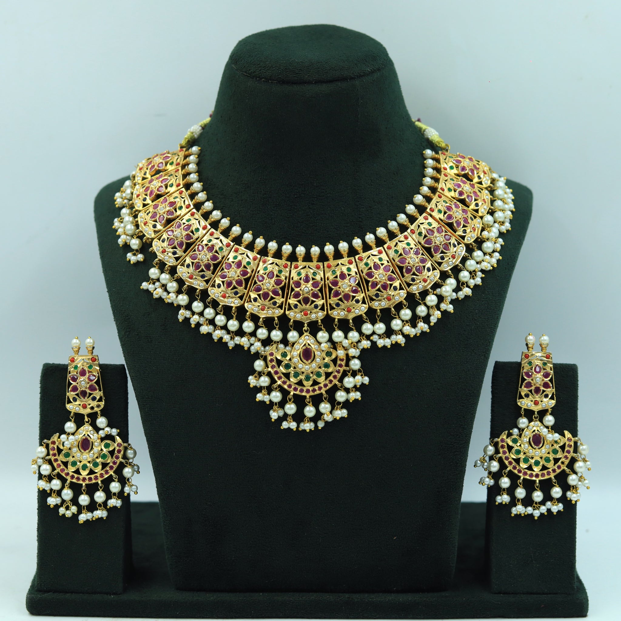 Round Neck Jadau Necklace Set 5631-65