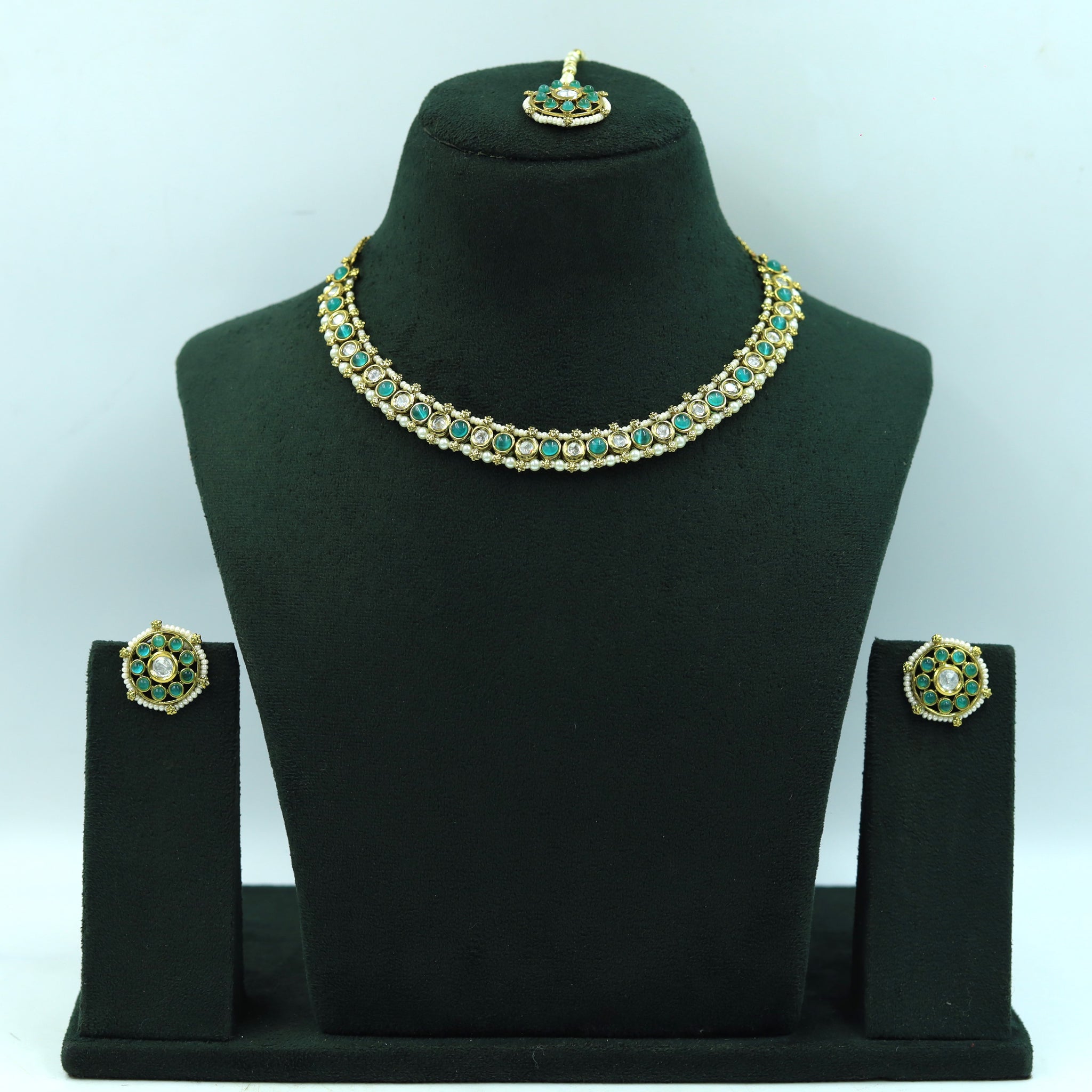 Round Neck Antique Necklace Set 13094-33