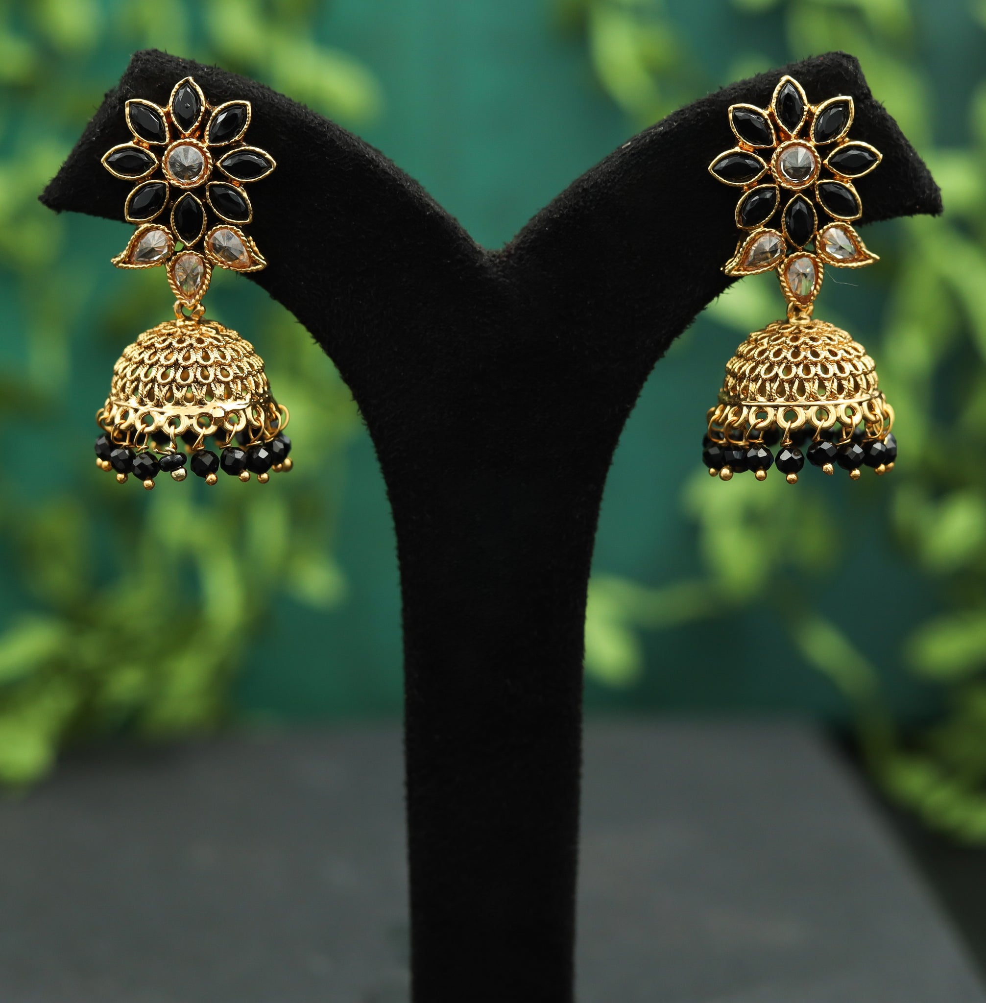 Gold Look Fine Stone Jhumki 11084-6982