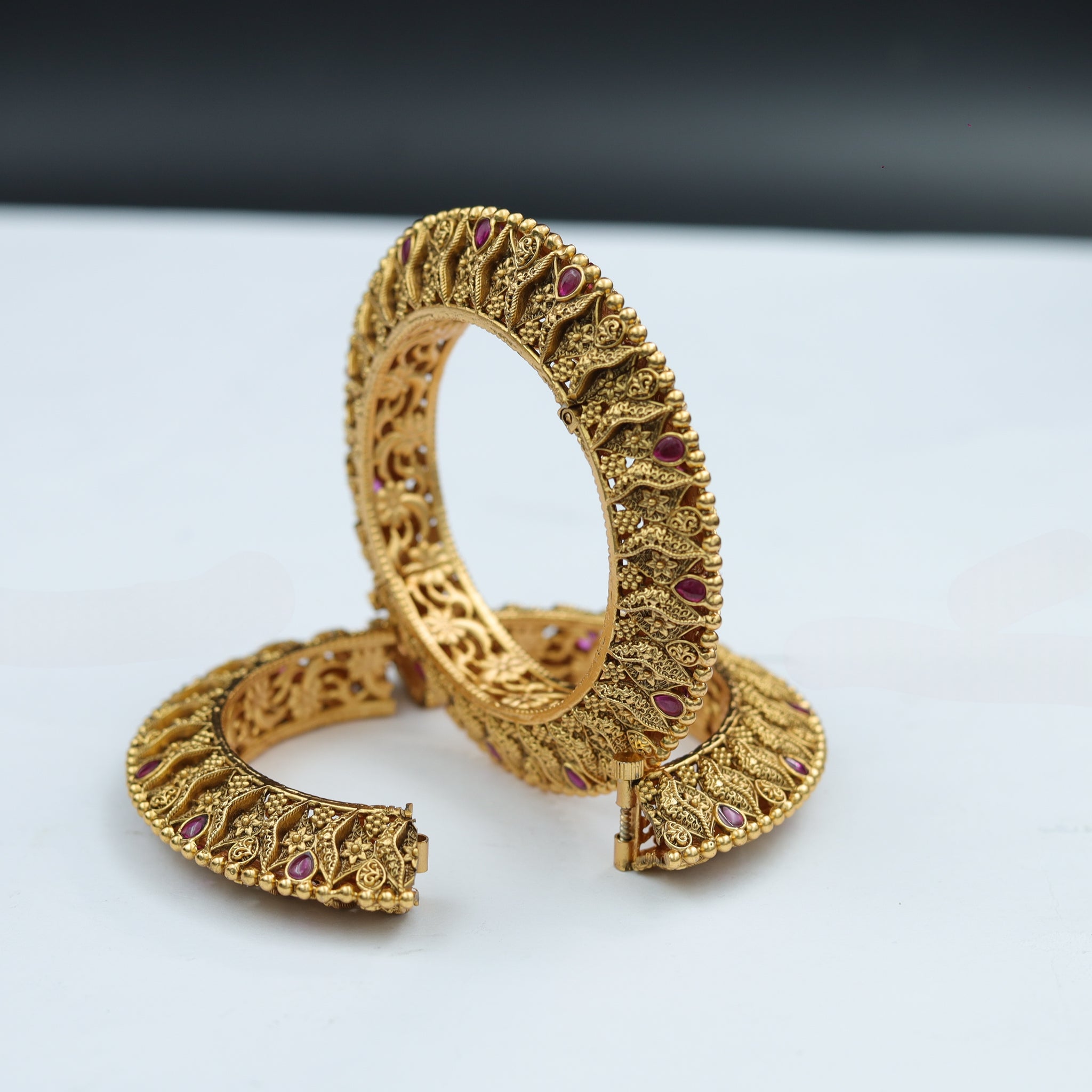 Antique Gold Finish Bangles/Kada 6337-28